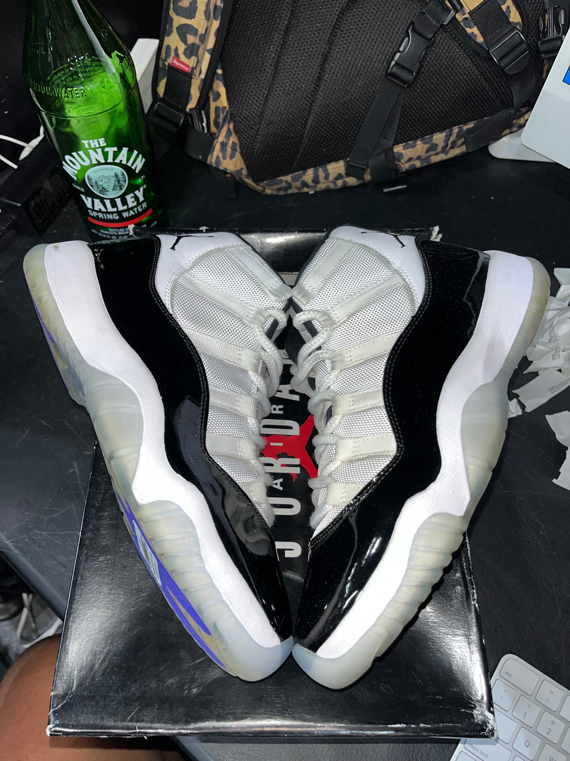 Jordan 11 Retro Concord (2018) (DAMAGED BOX)