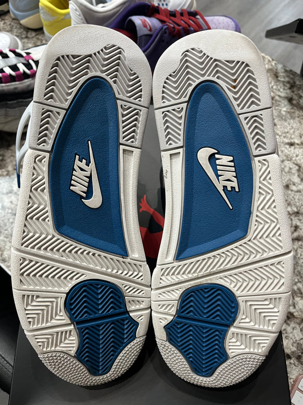 Jordan 4 Retro Military Blue (2024)