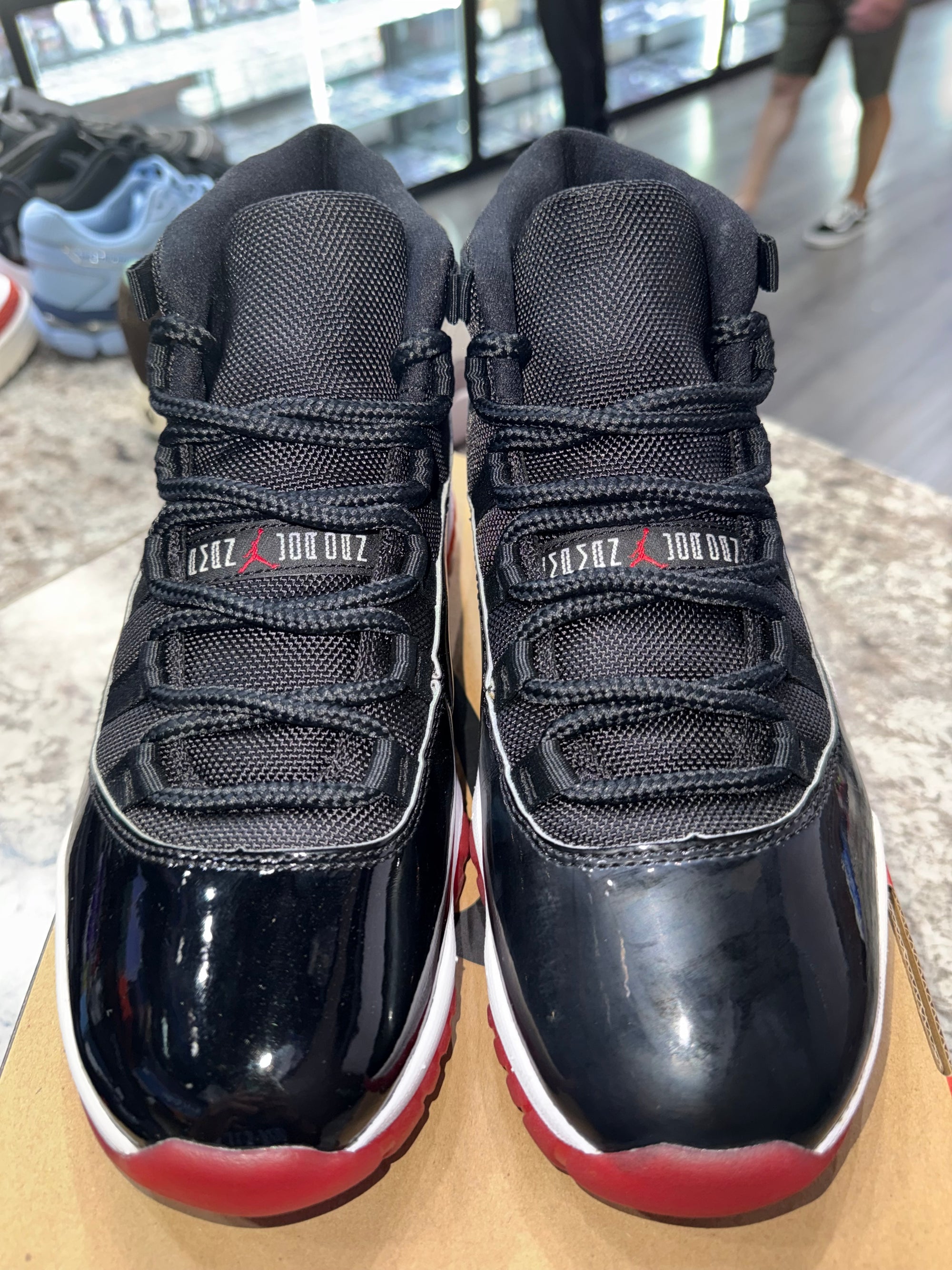 Jordan 11 Retro Playoffs Bred (2019)