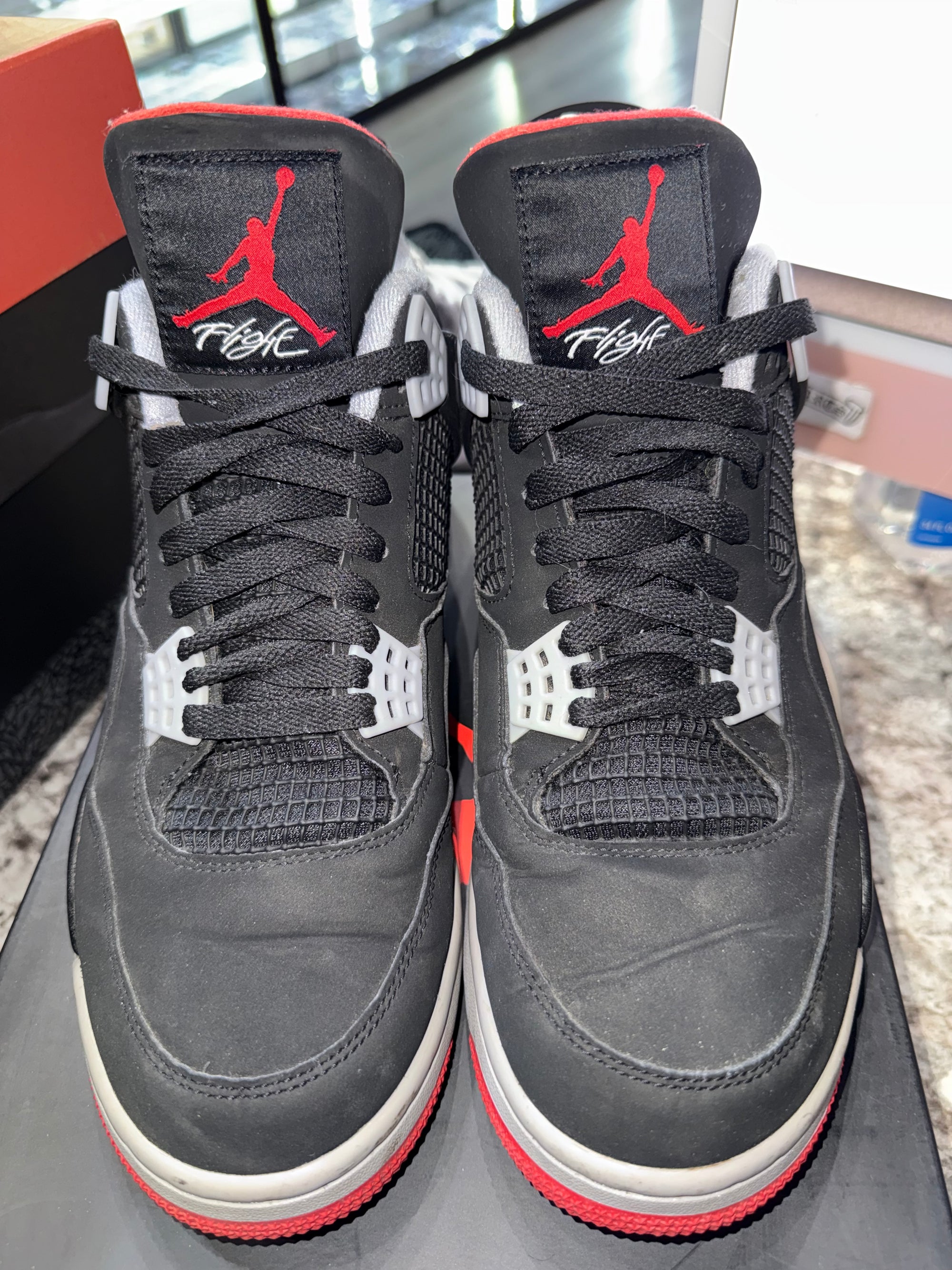 Jordan 4 Retro Bred (2019)