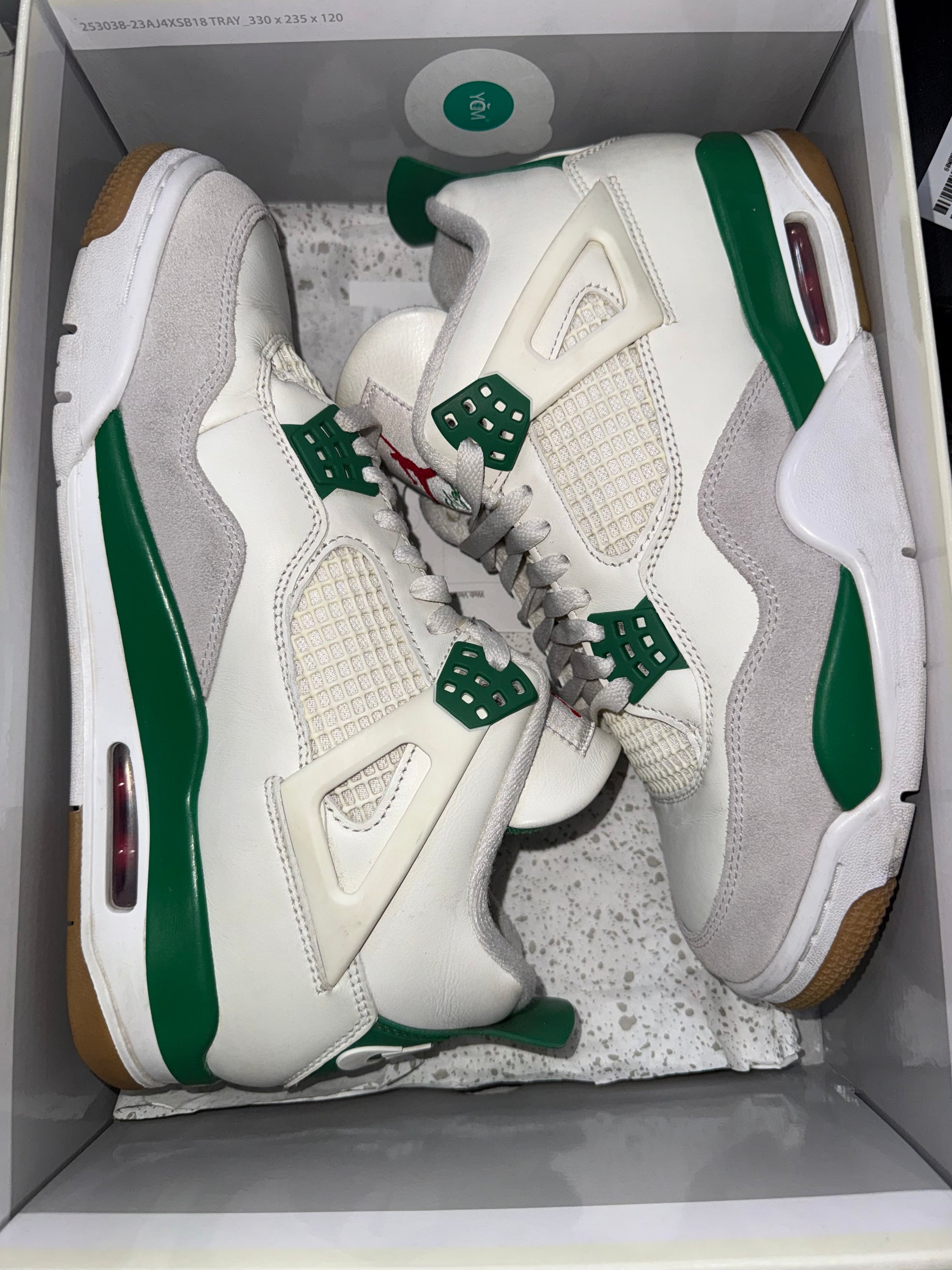 Jordan 4 Retro SB Pine Green