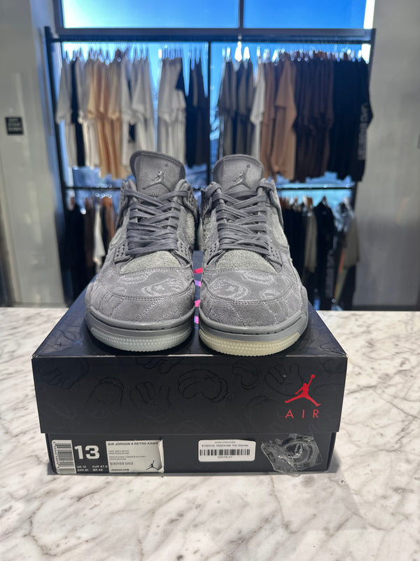 Jordan 4 Retro Kaws