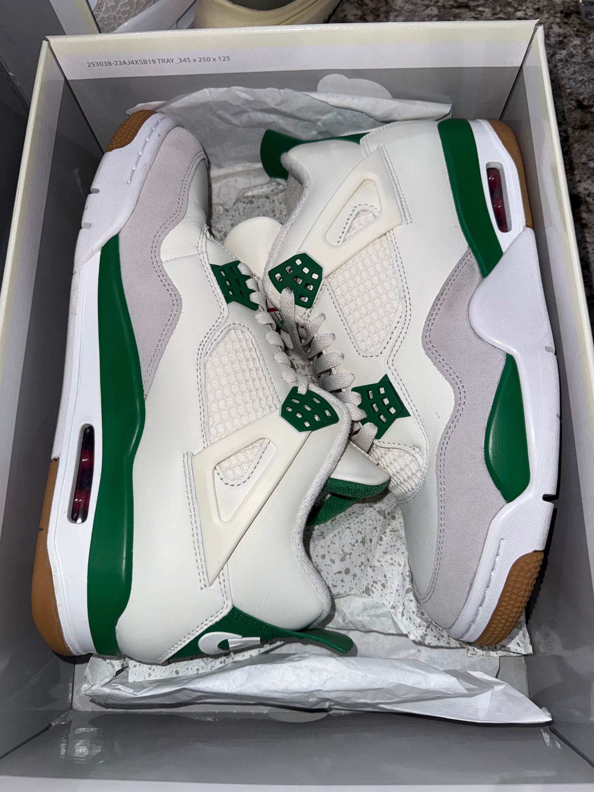 Jordan 4 Retro SB Pine Green