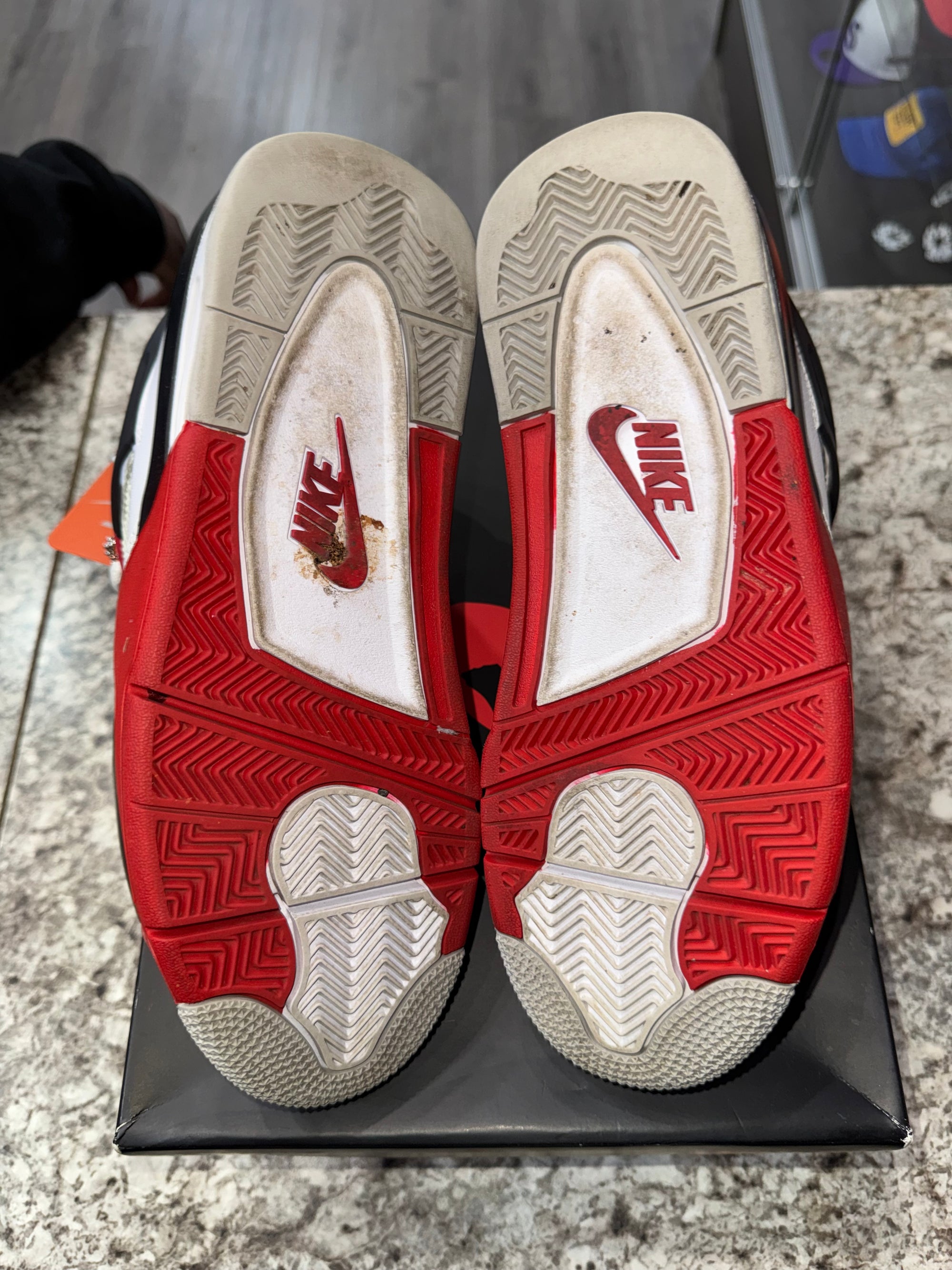 Jordan 4 Retro Fire Red (2020)