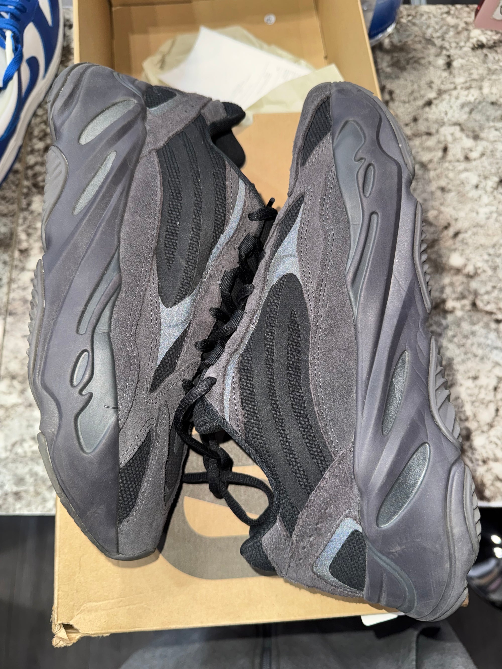 adidas Yeezy Boost 700 V2 Vanta