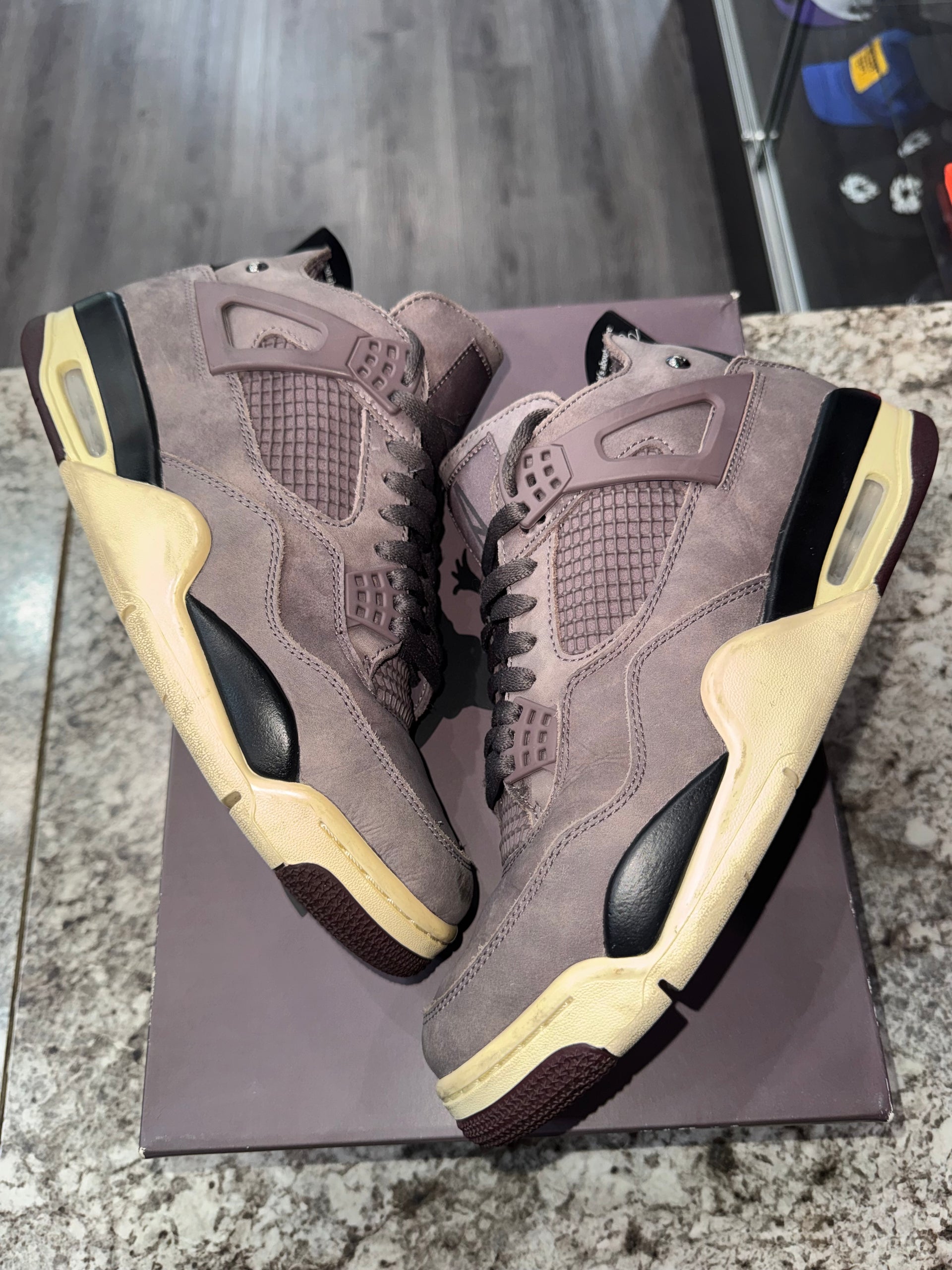 Jordan 4 Retro SP A Ma Maniére Violet Ore