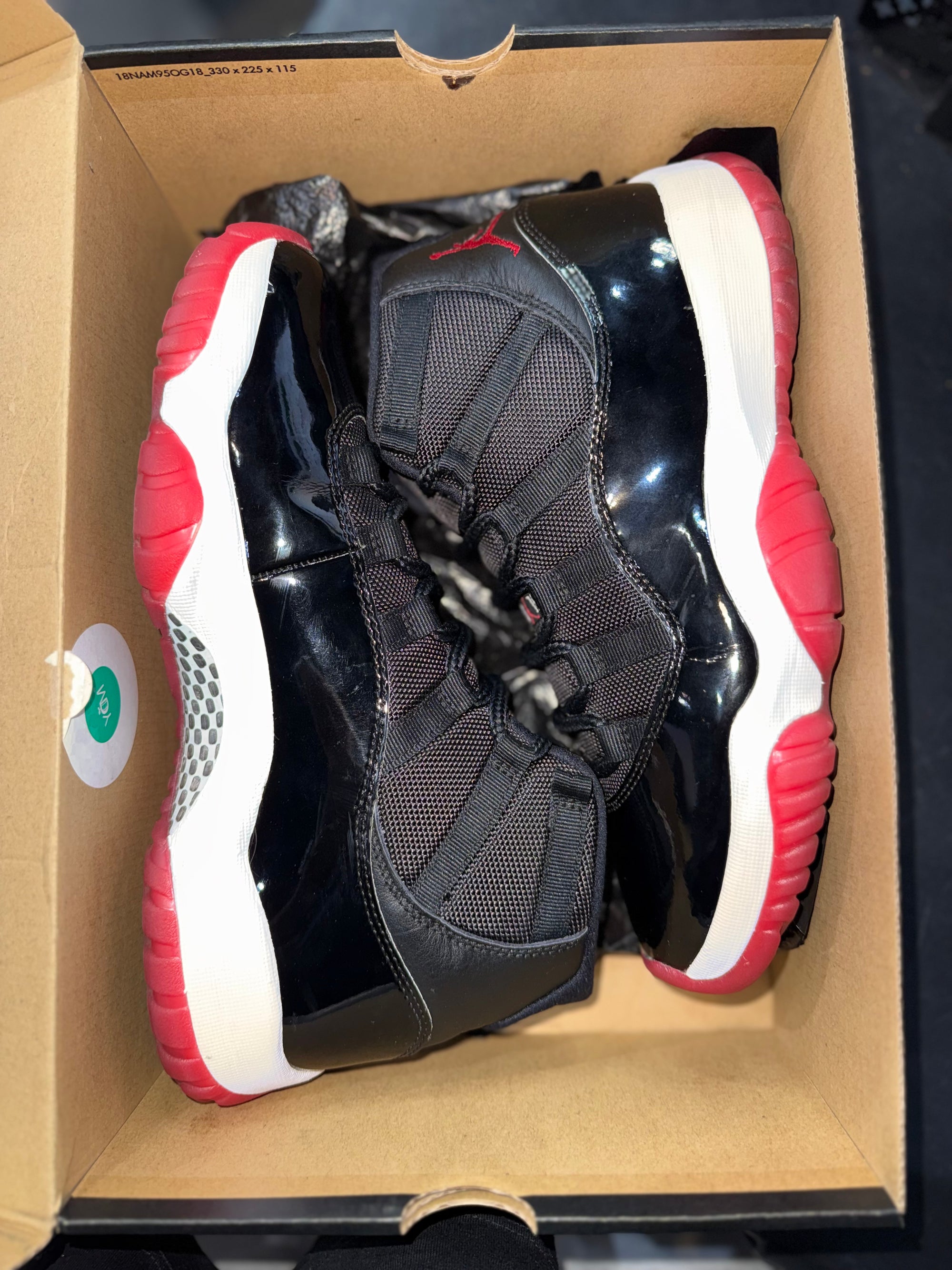 Jordan 11 Retro Playoffs Bred (2019)