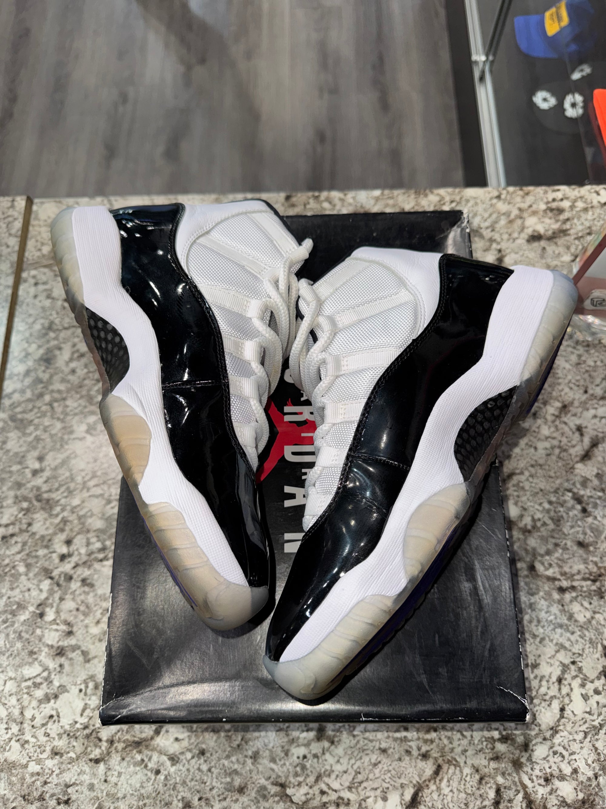 Jordan 11 Retro Concord (2018)