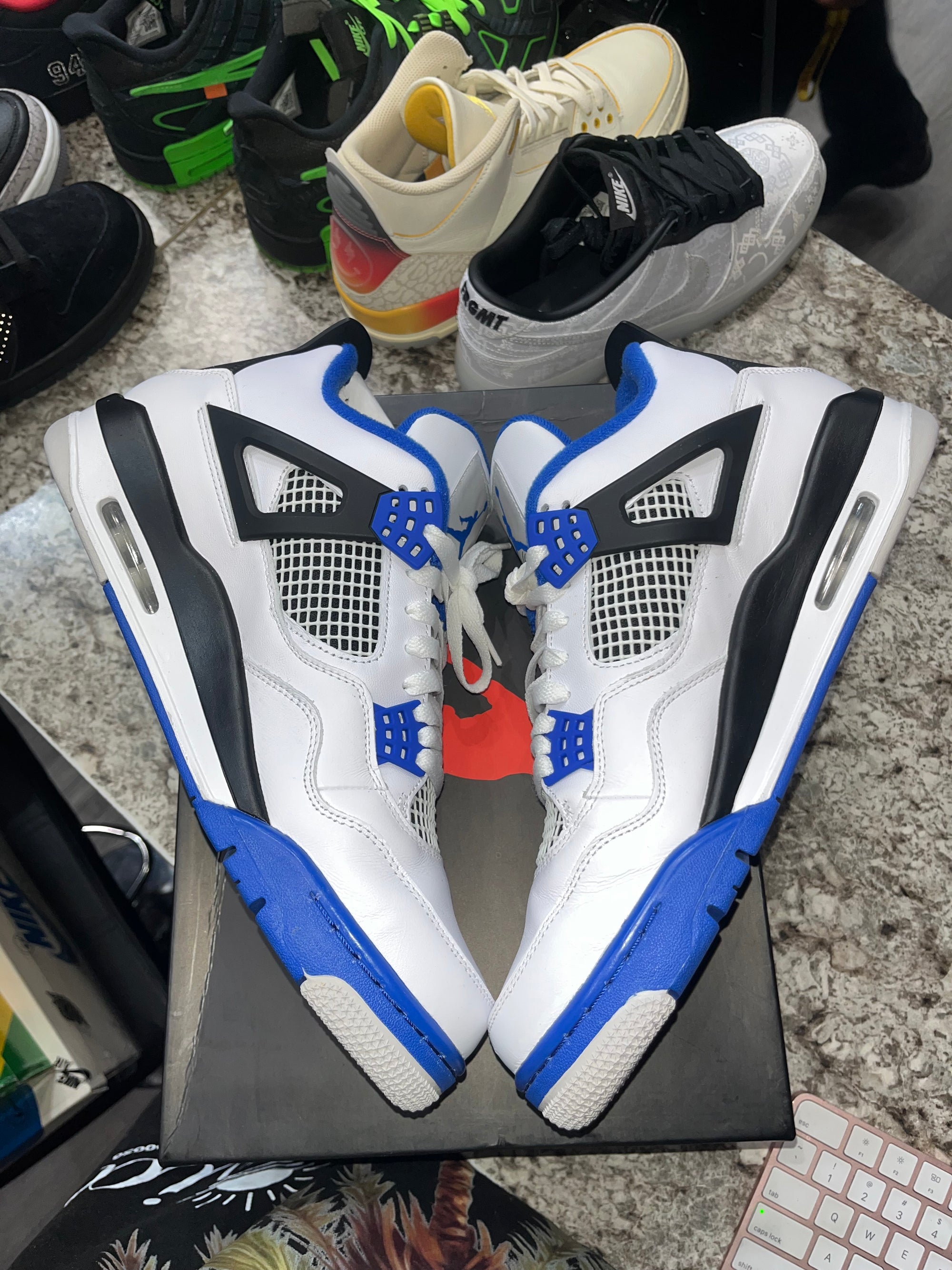 Jordan 4 Retro Motorsports (2017)