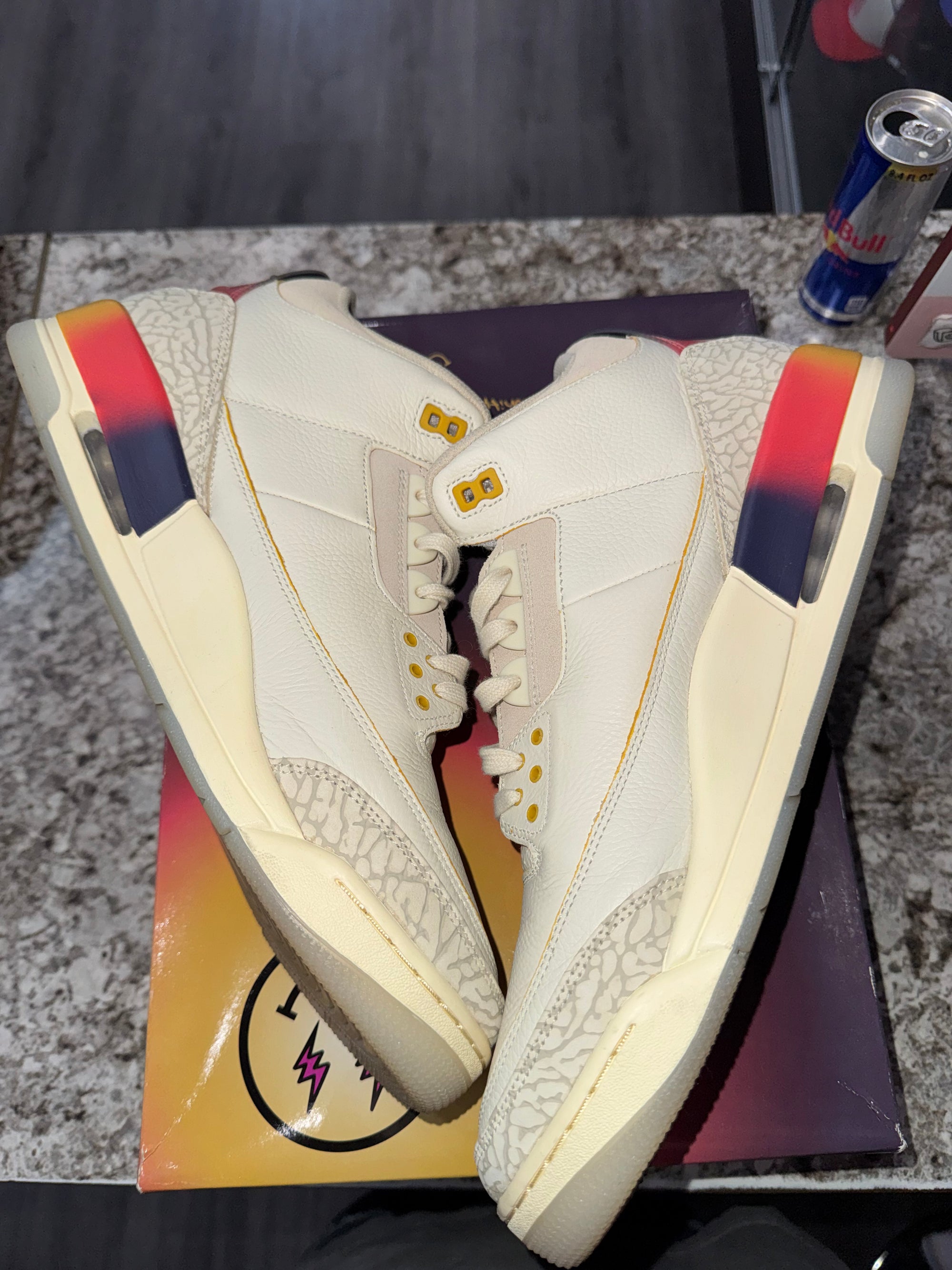 Jordan 3 Retro SP J Balvin Medellín Sunset