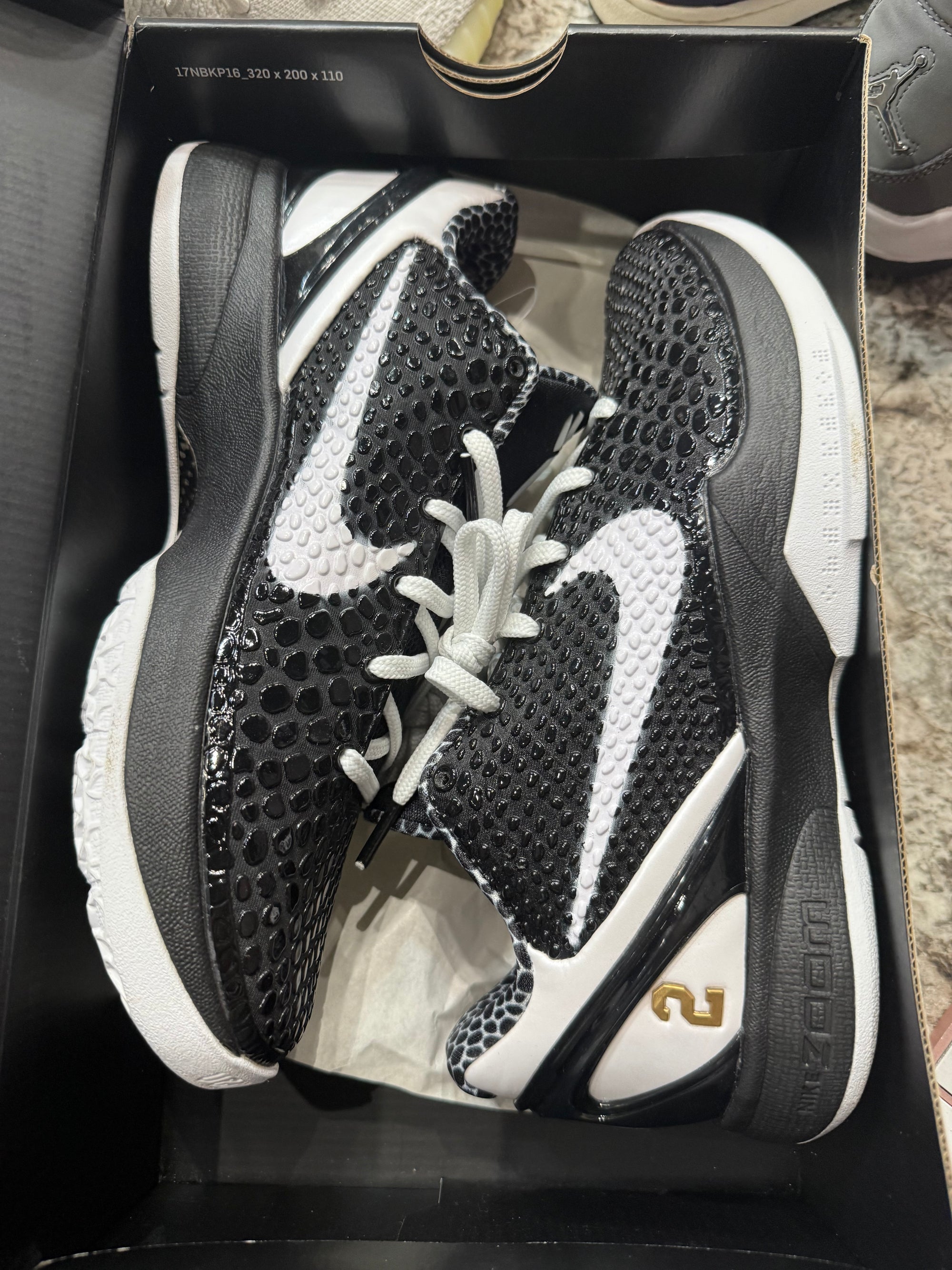 Nike Kobe 6 Protro Mambacita Sweet 16