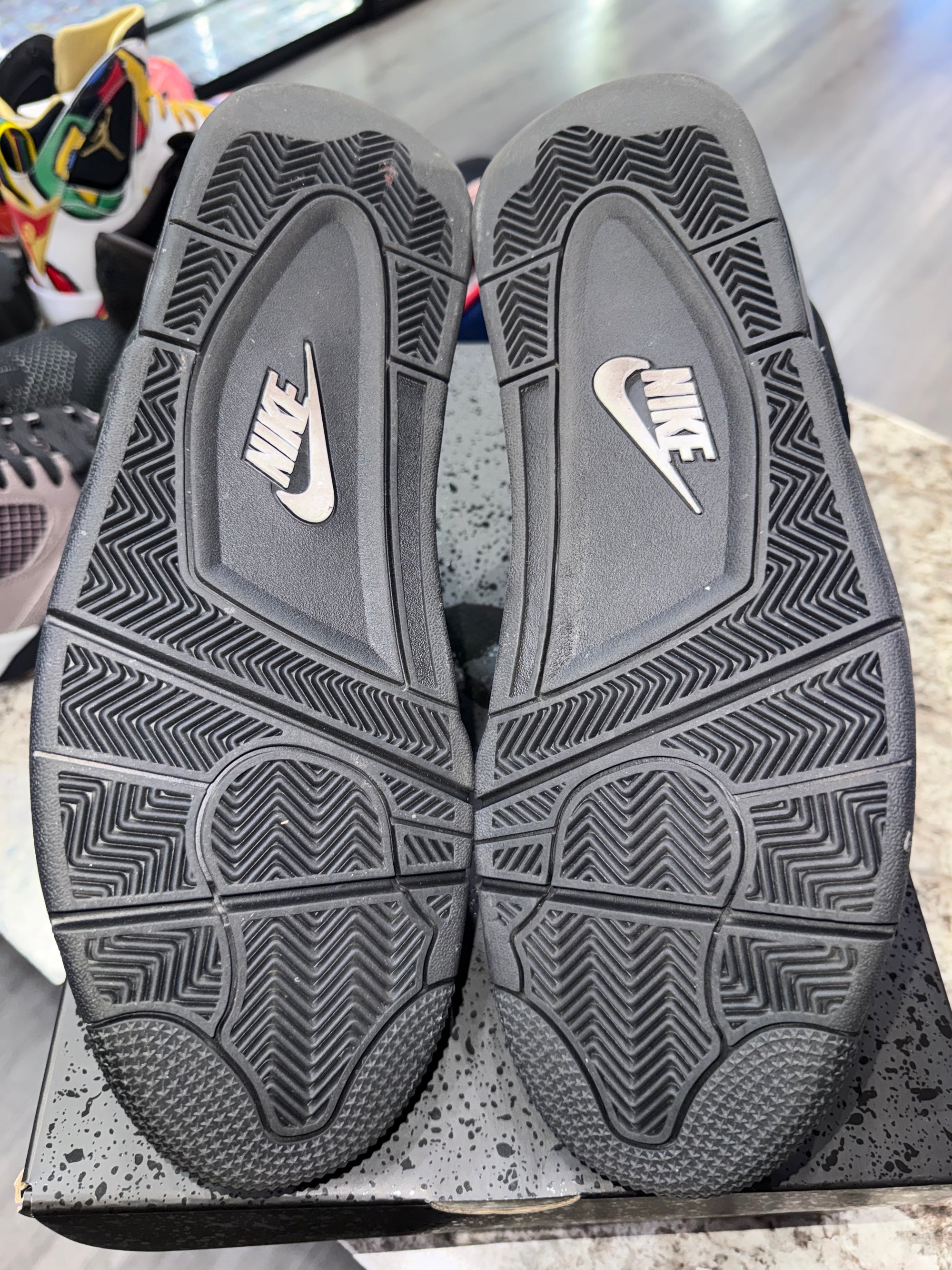 Jordan 4 Retro Black Cat (2025)