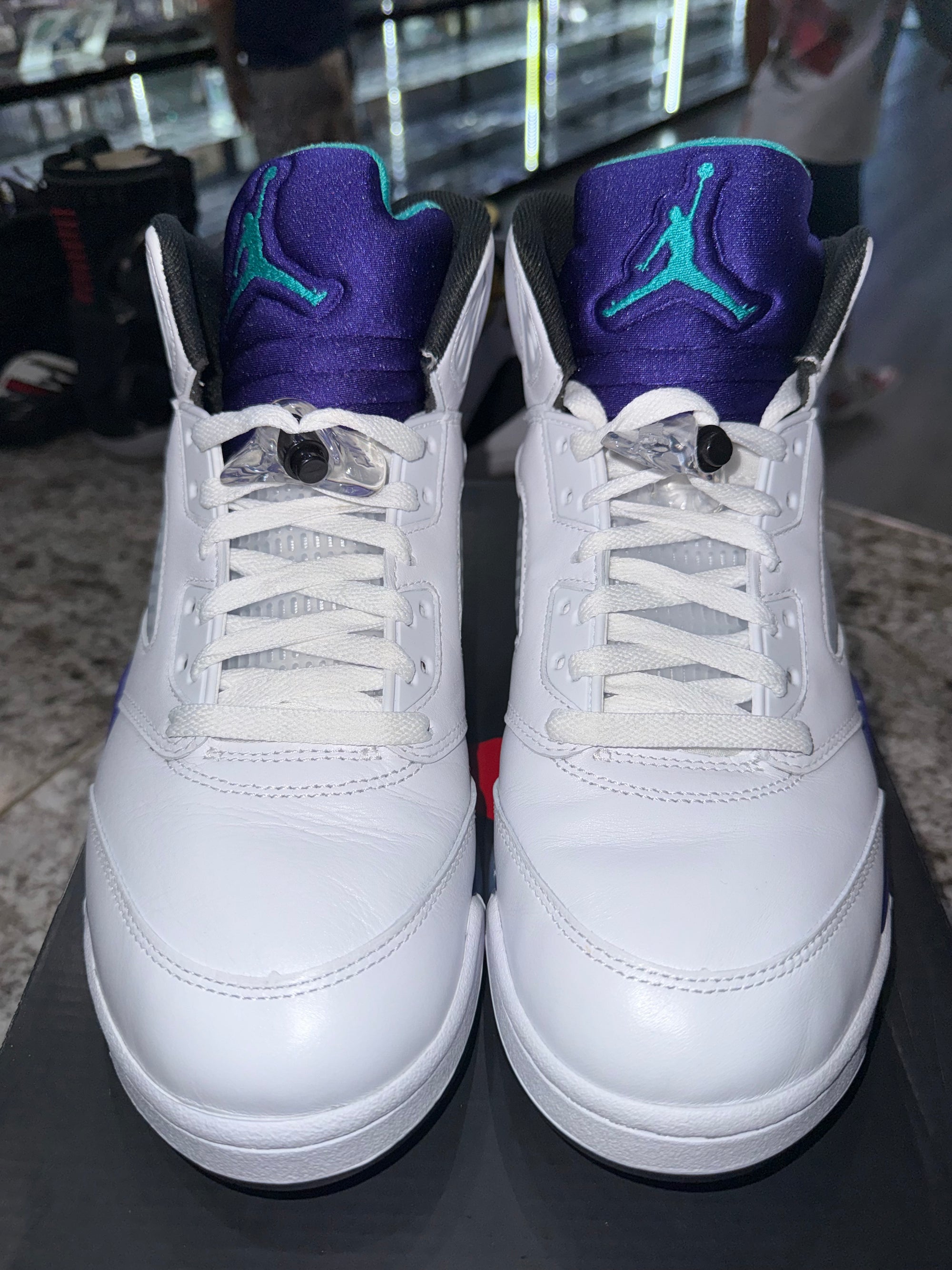 Jordan 5 Retro Grape (2025)