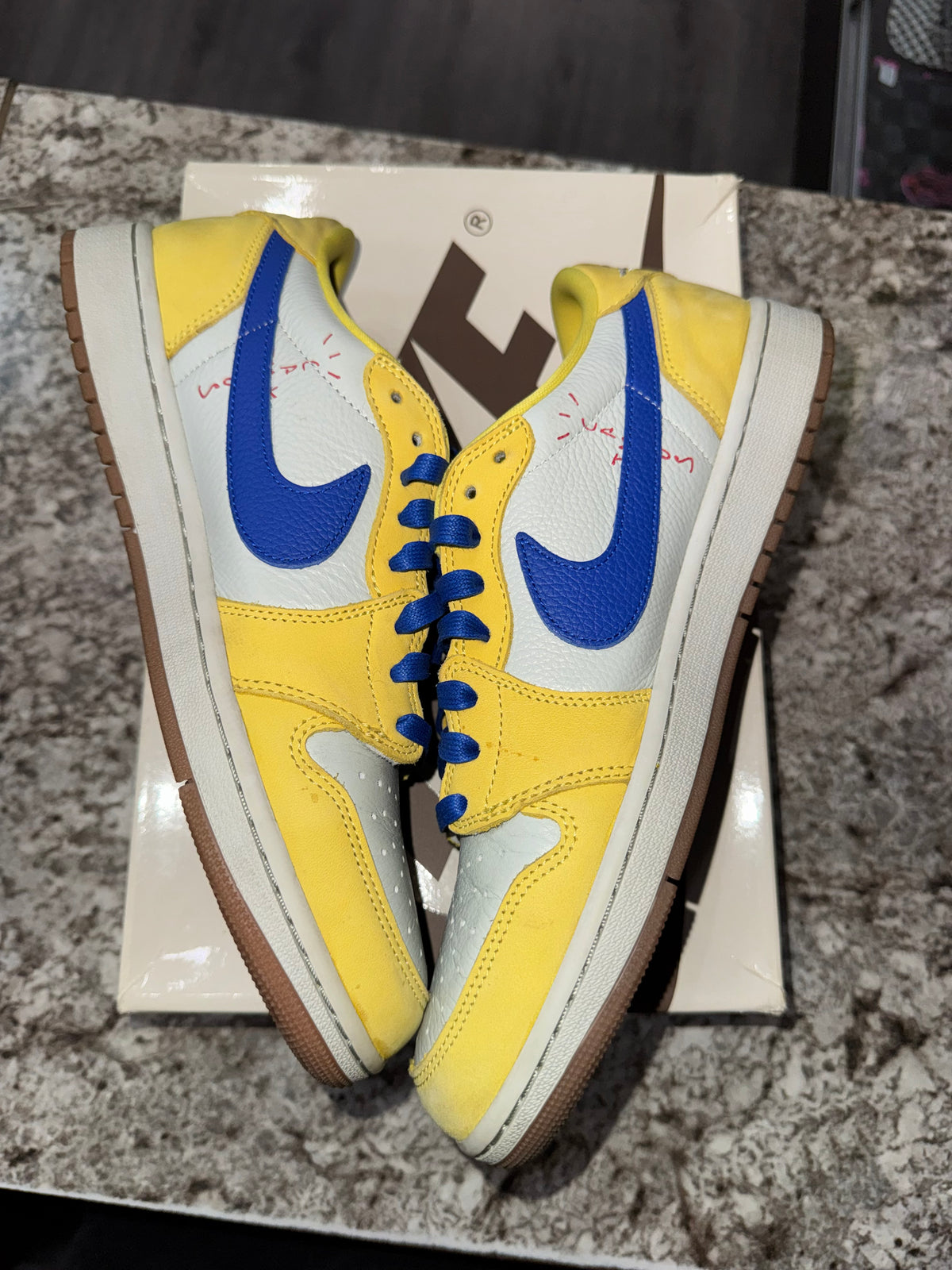 Jordan 1 Retro Low OG SP Travis Scott Canary (Women's)