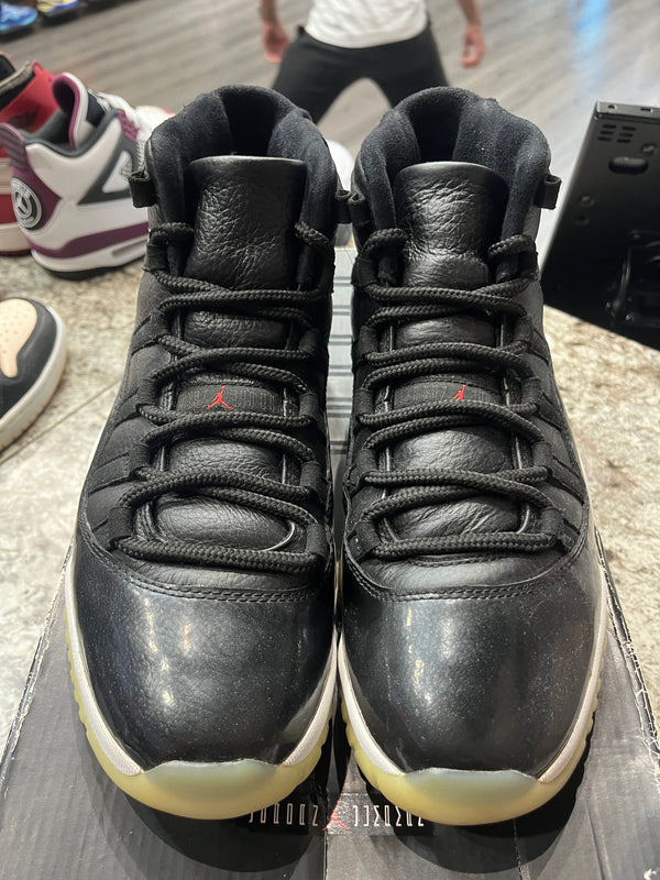 Jordan 11 Retro 72-10 (DAMAGED BOX)