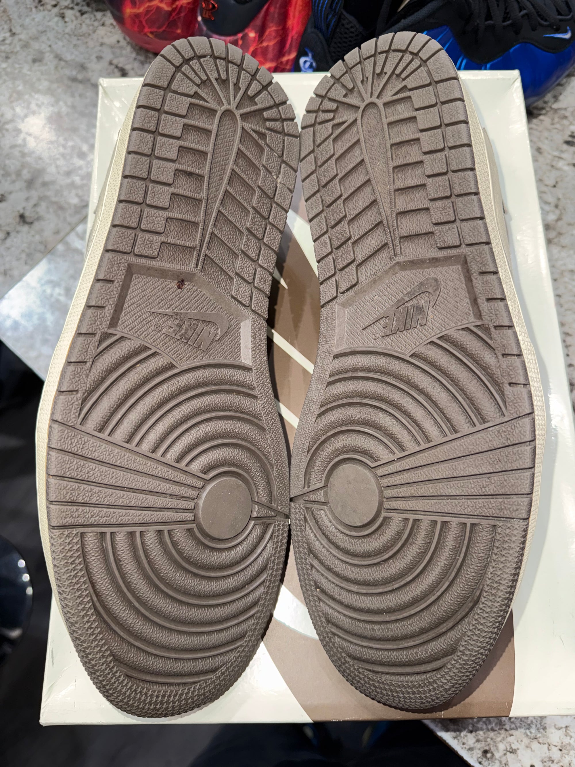 Jordan 1 Retro Low OG SP Travis Scott Reverse Mocha
