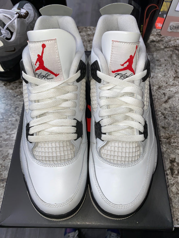 Jordan 4 Retro White Cement (2025) (DAMAGED BOX)