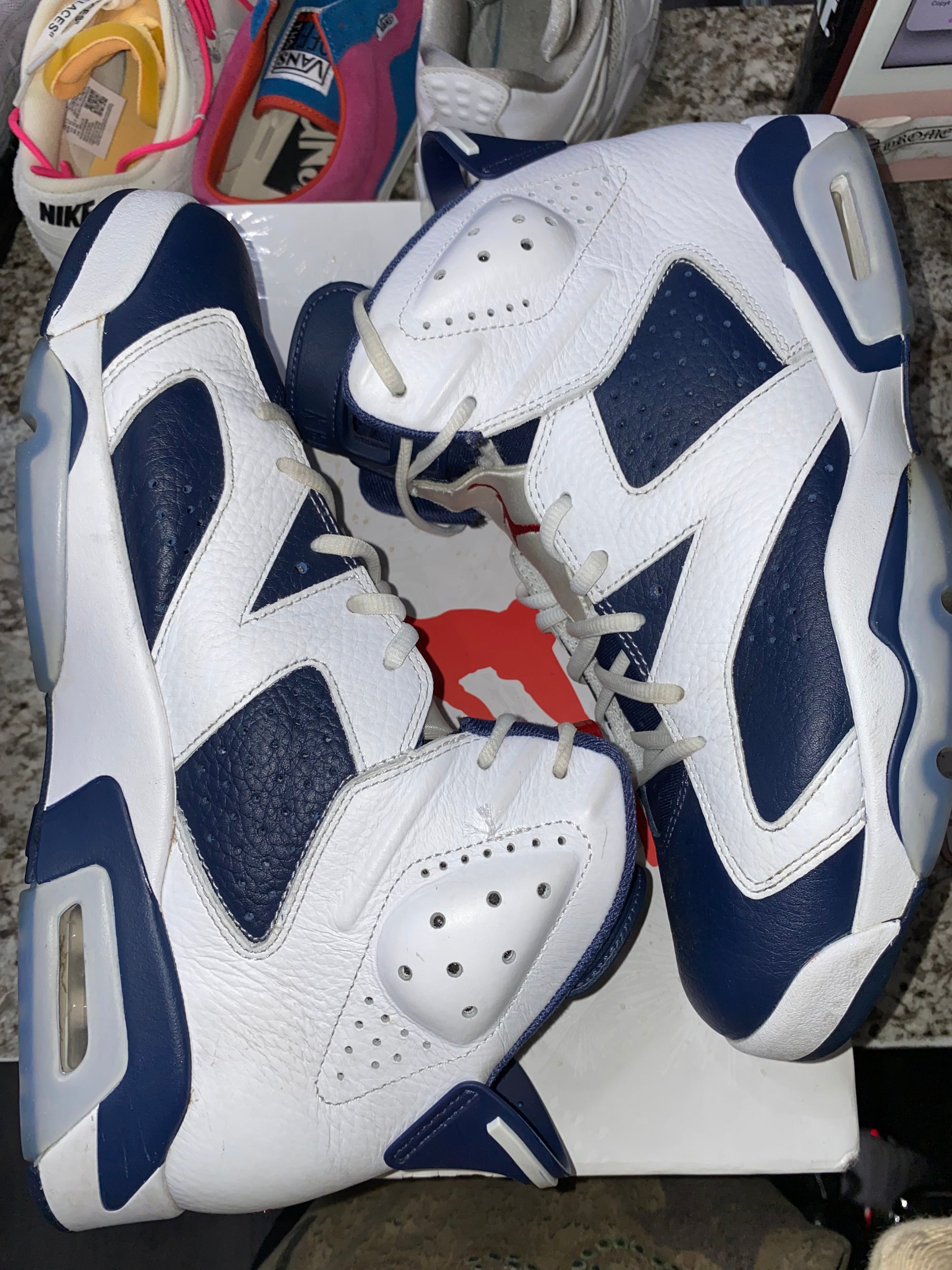 Jordan 6 Retro Olympic (2024) (DAMAGED BOX)