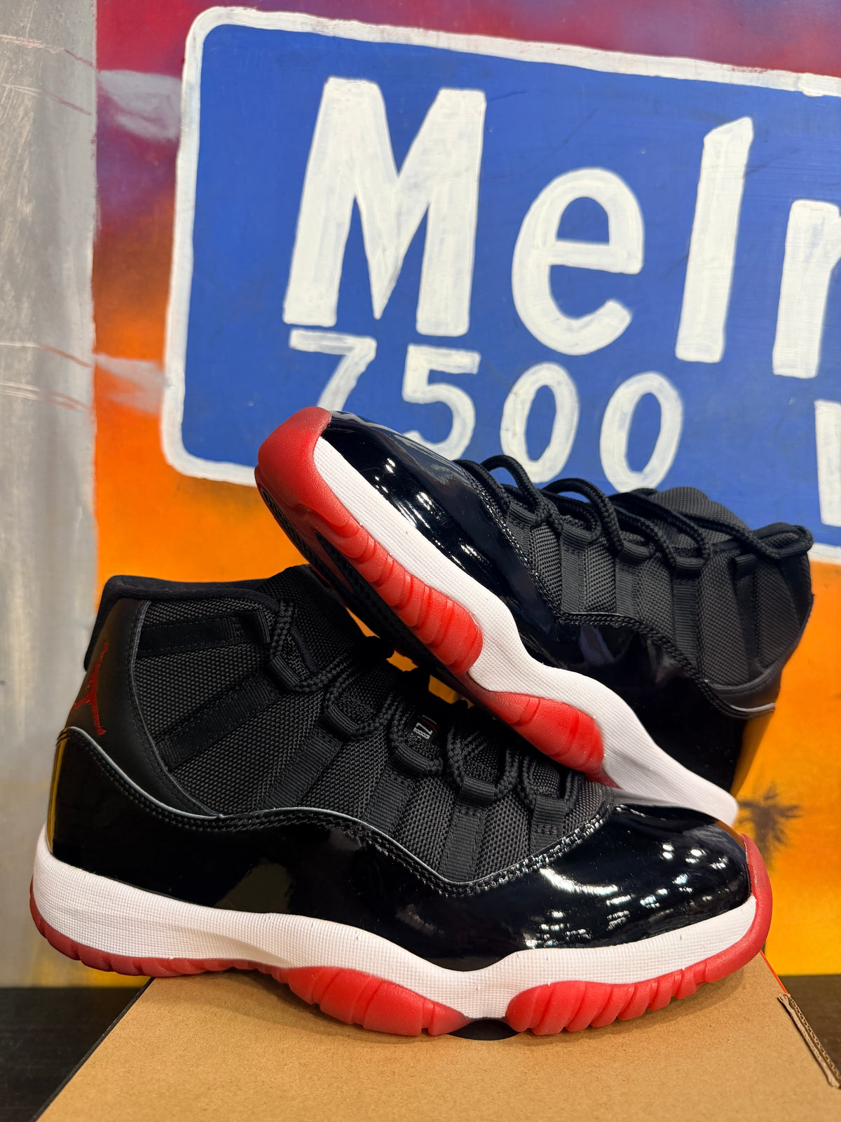 Jordan 11 Retro Playoffs Bred (2019)
