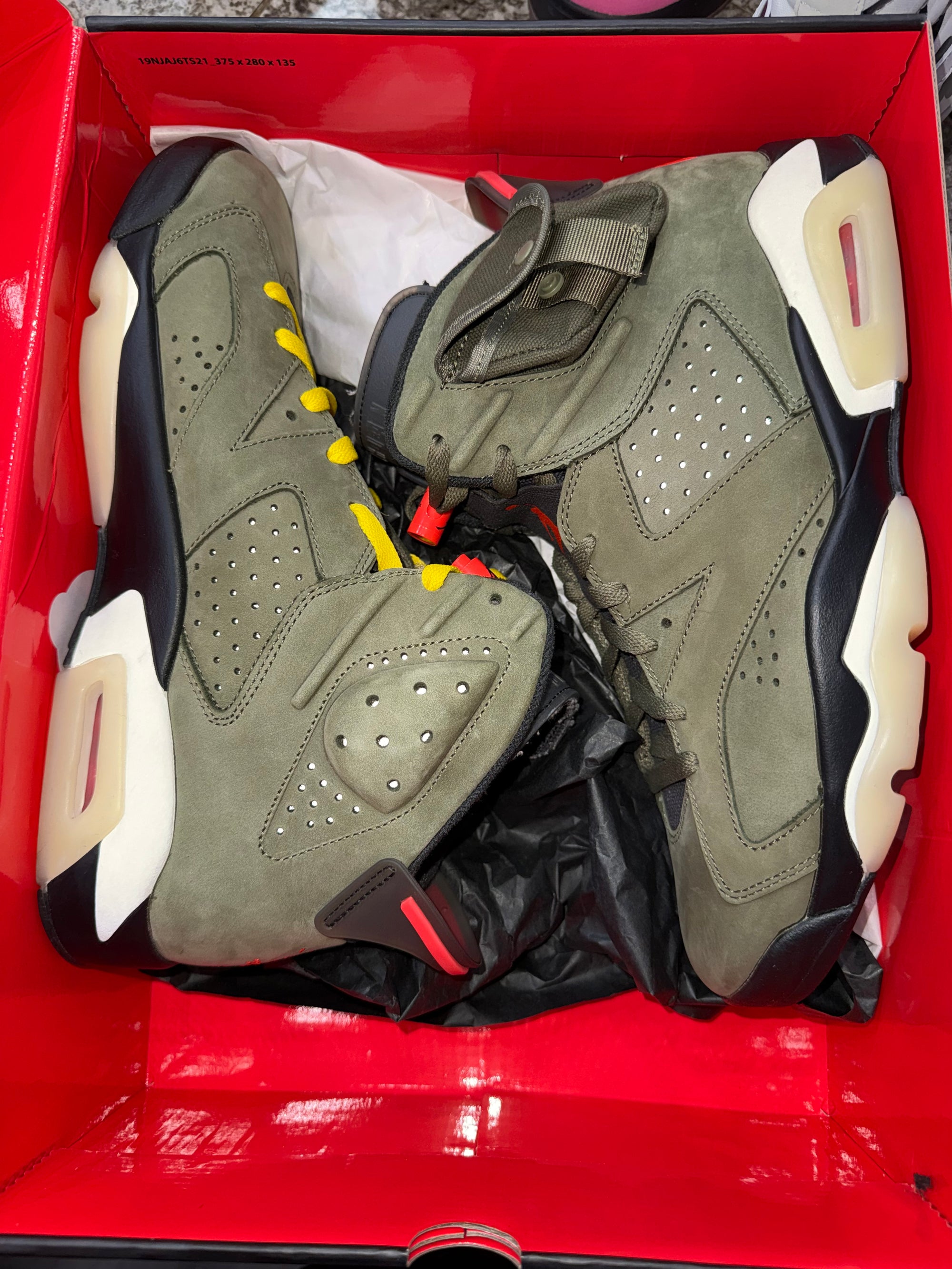 Jordan 6 Retro Travis Scott