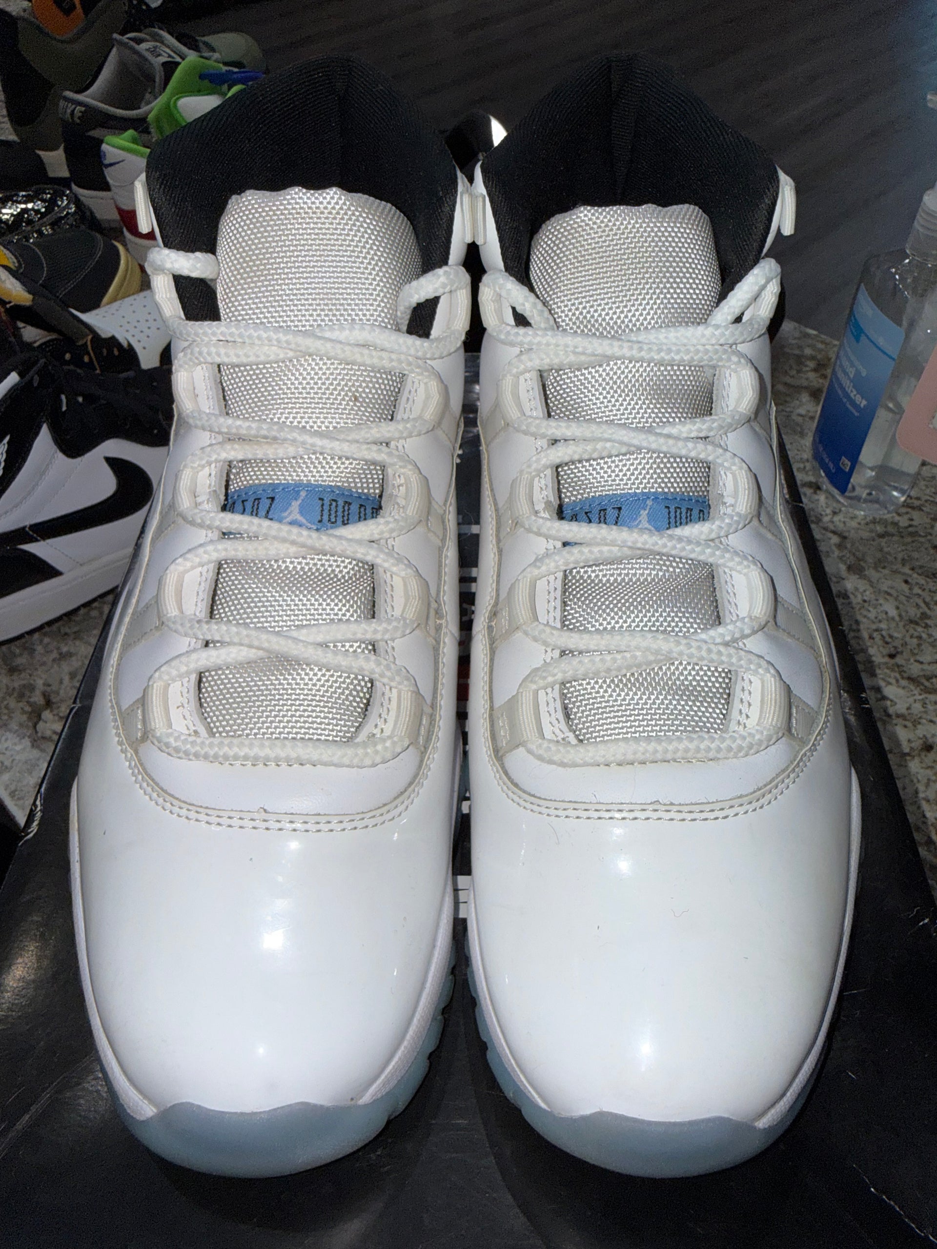Jordan 11 Retro Legend Blue (2024)