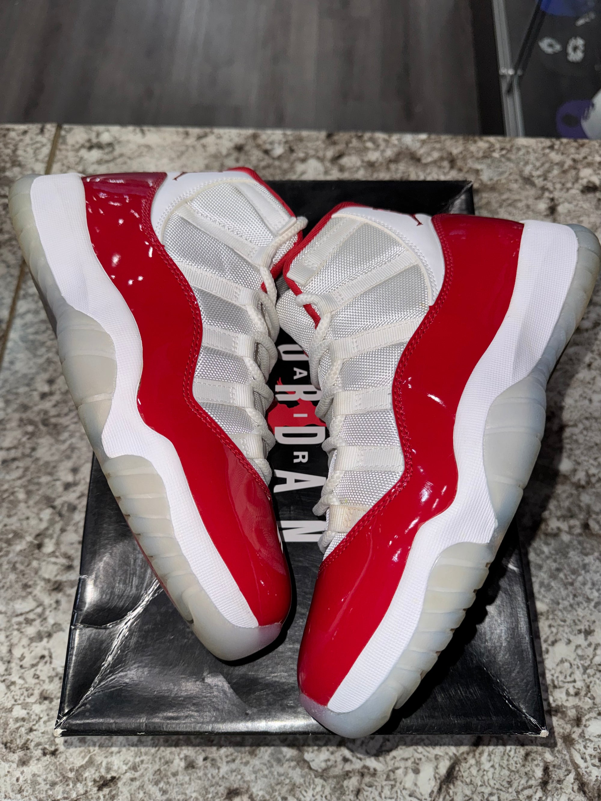 Jordan 11 Retro Cherry (2022)