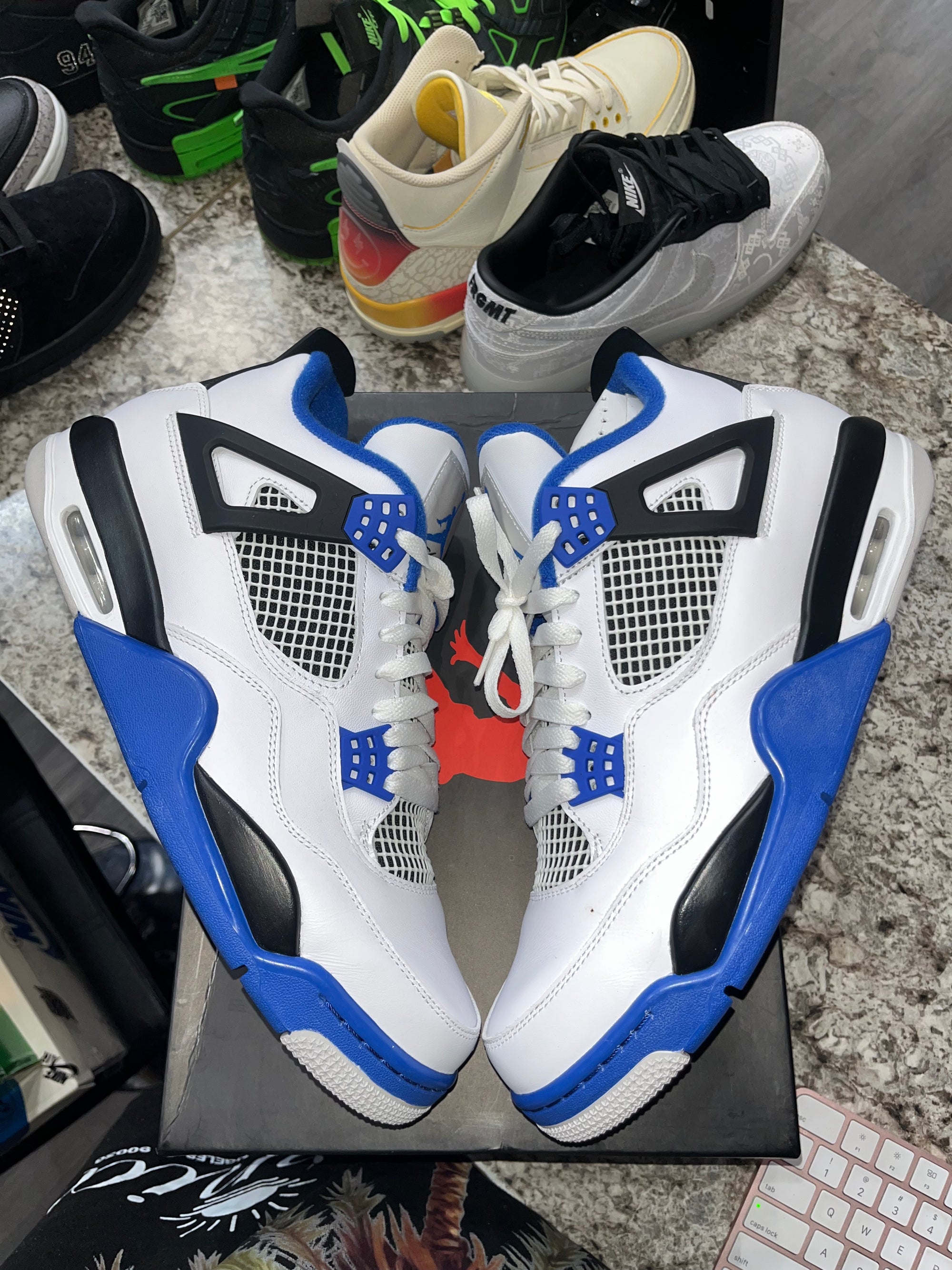 Jordan 4 Retro Motorsports (2017)