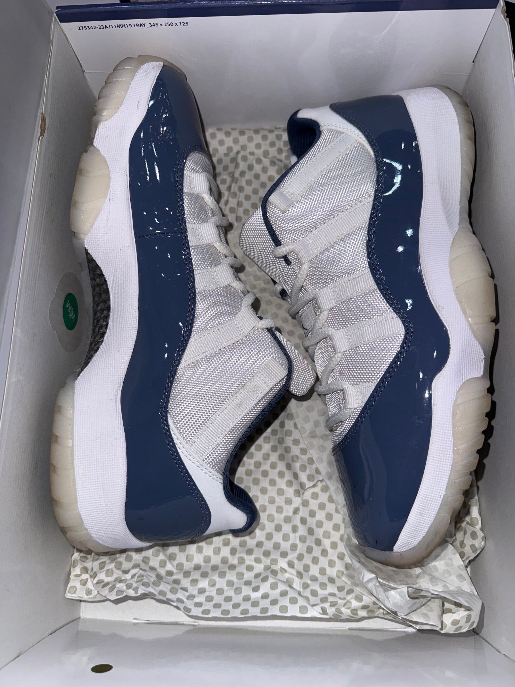 Jordan 11 Retro Low Diffused Blue