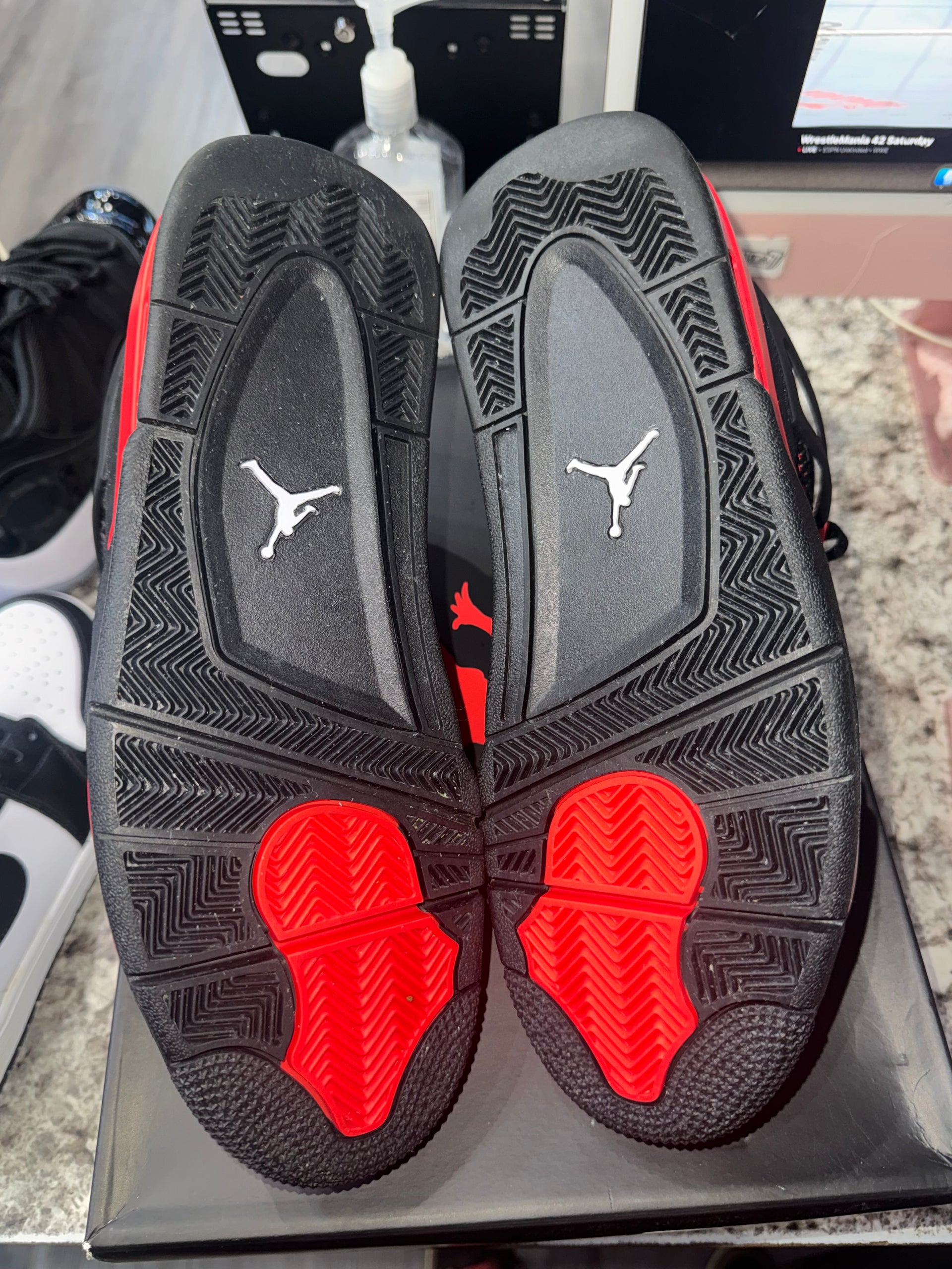 Jordan 4 Retro Red Thunder