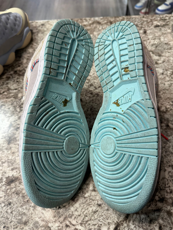 Nike Dunk Low SE Barber Shop Grey