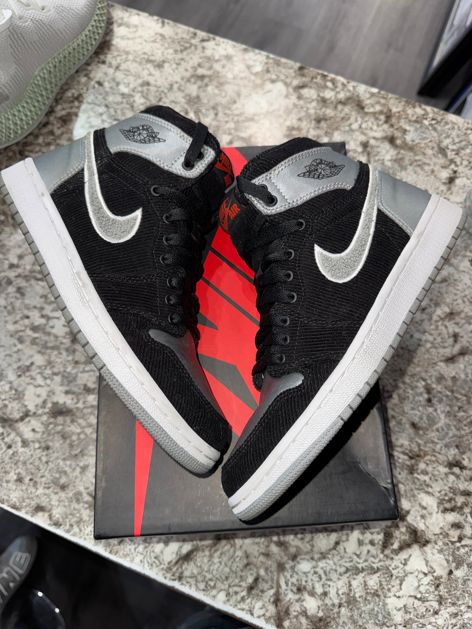 Jordan 1 Retro High Aleali May Shadow (sample)