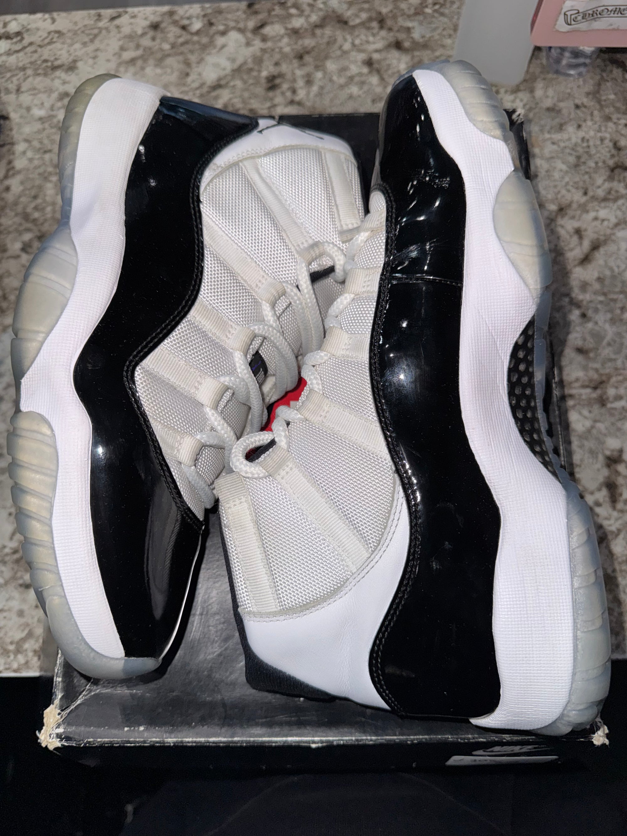 Jordan 11 Retro Concord (2018)