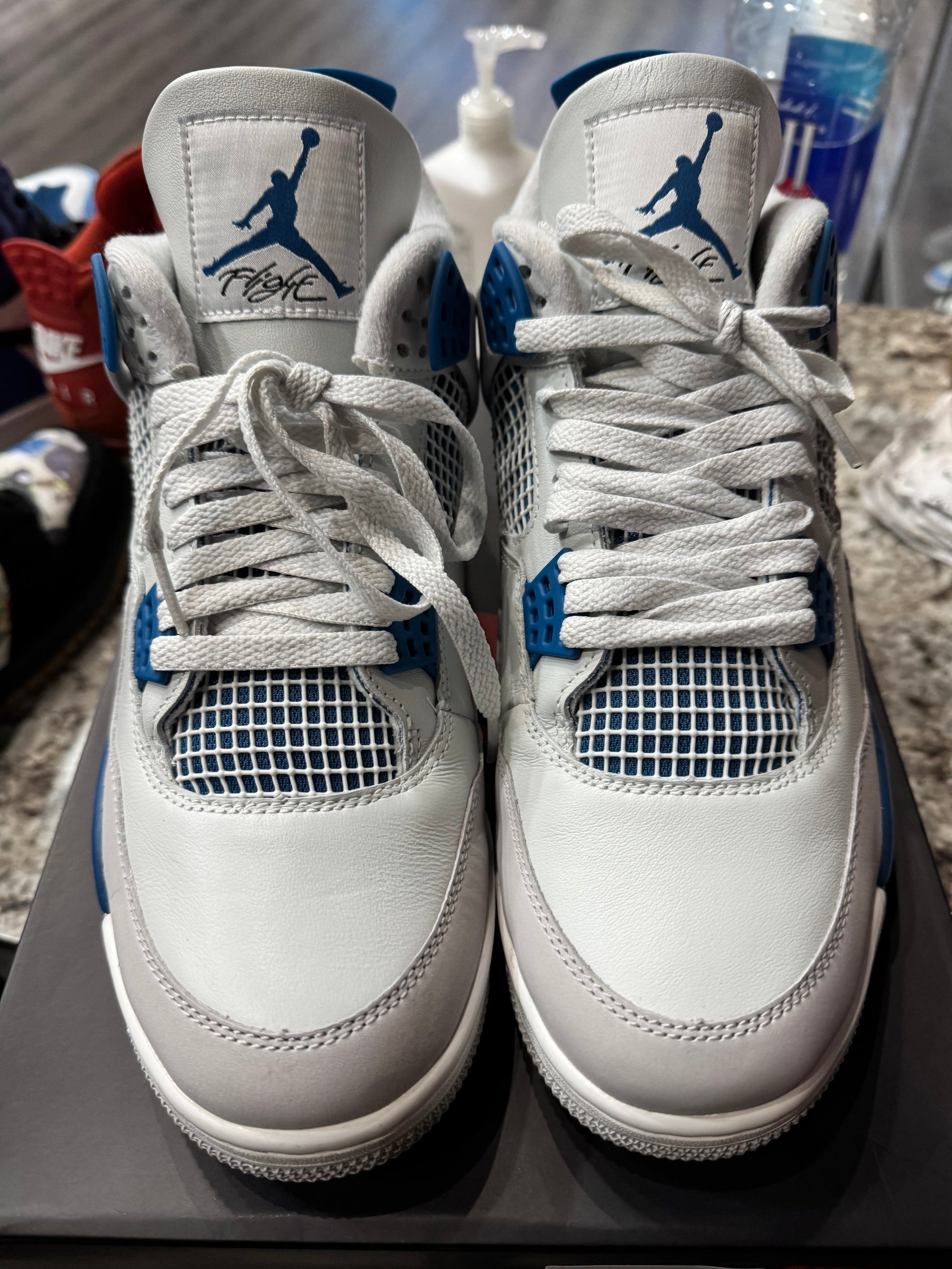 Jordan 4 Retro Military Blue (2024)