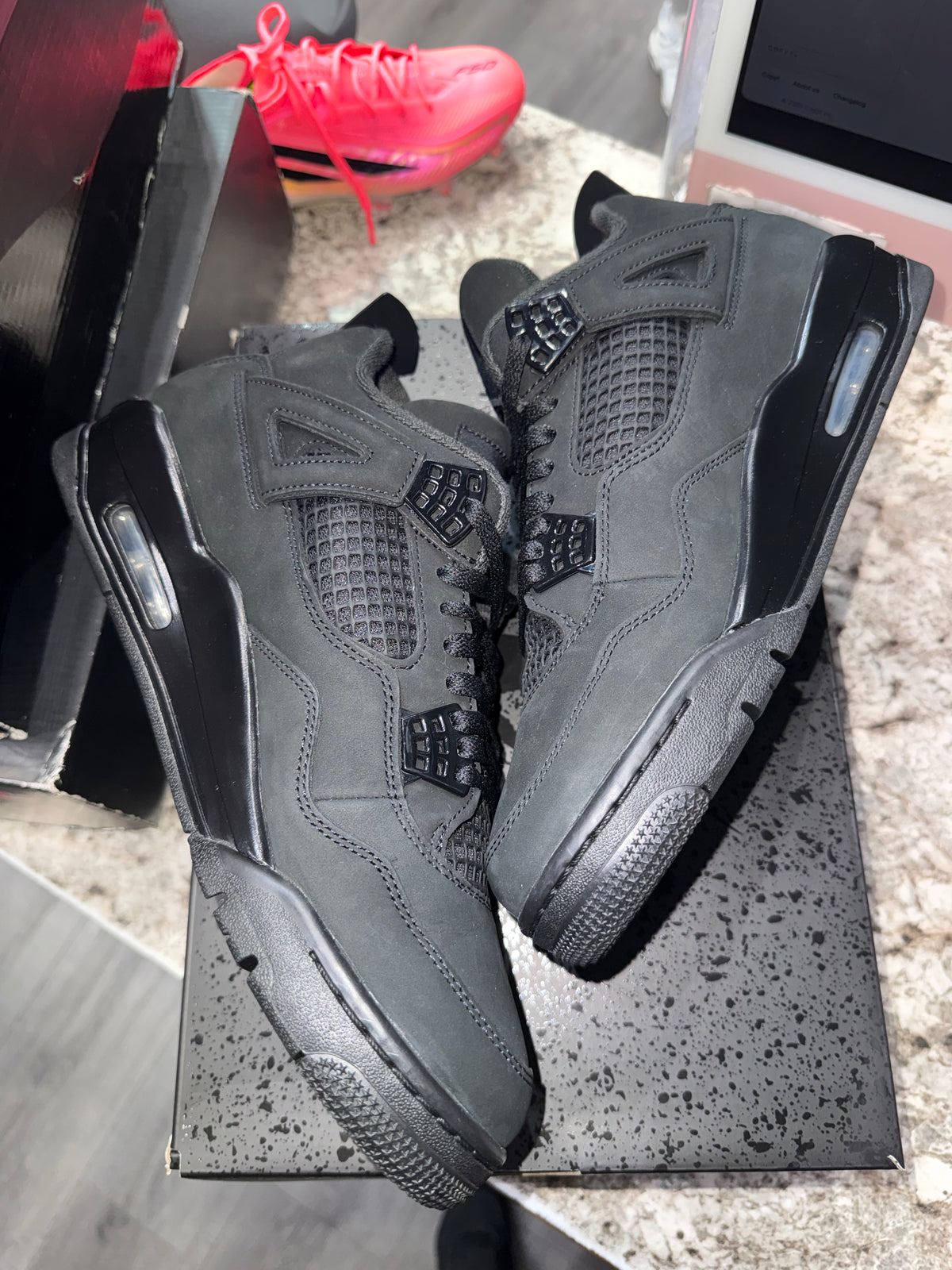 Jordan 4 Retro Black Cat (2025)