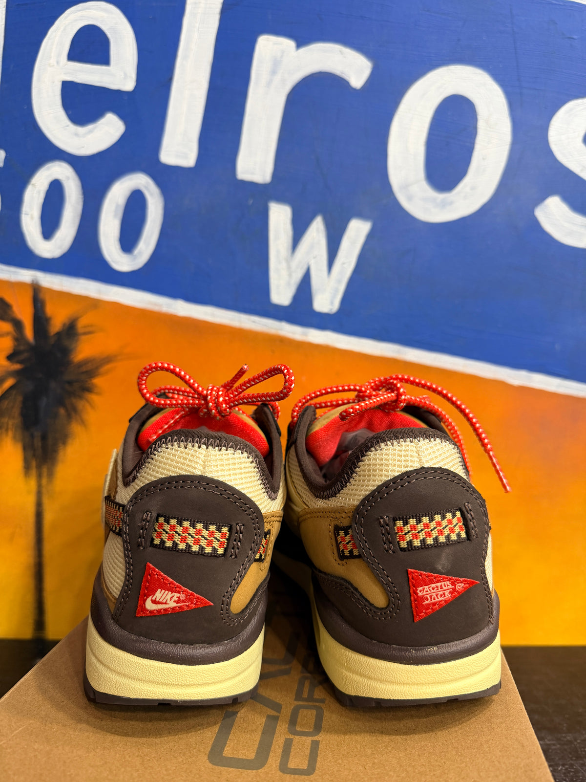 Nike Air Max 1 Travis Scott Cactus Jack Baroque Brown