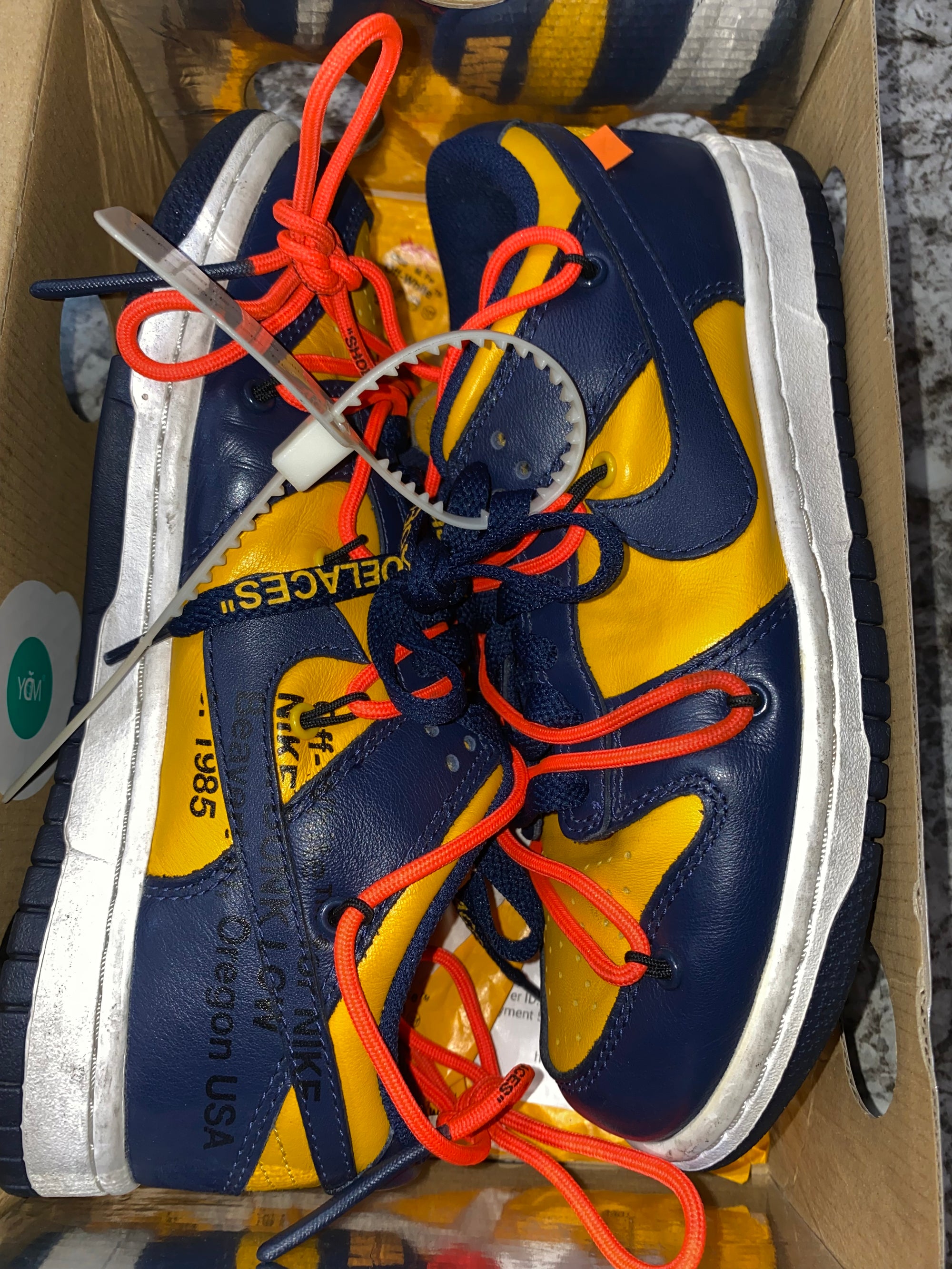 Nike Dunk Low Off-White University Gold