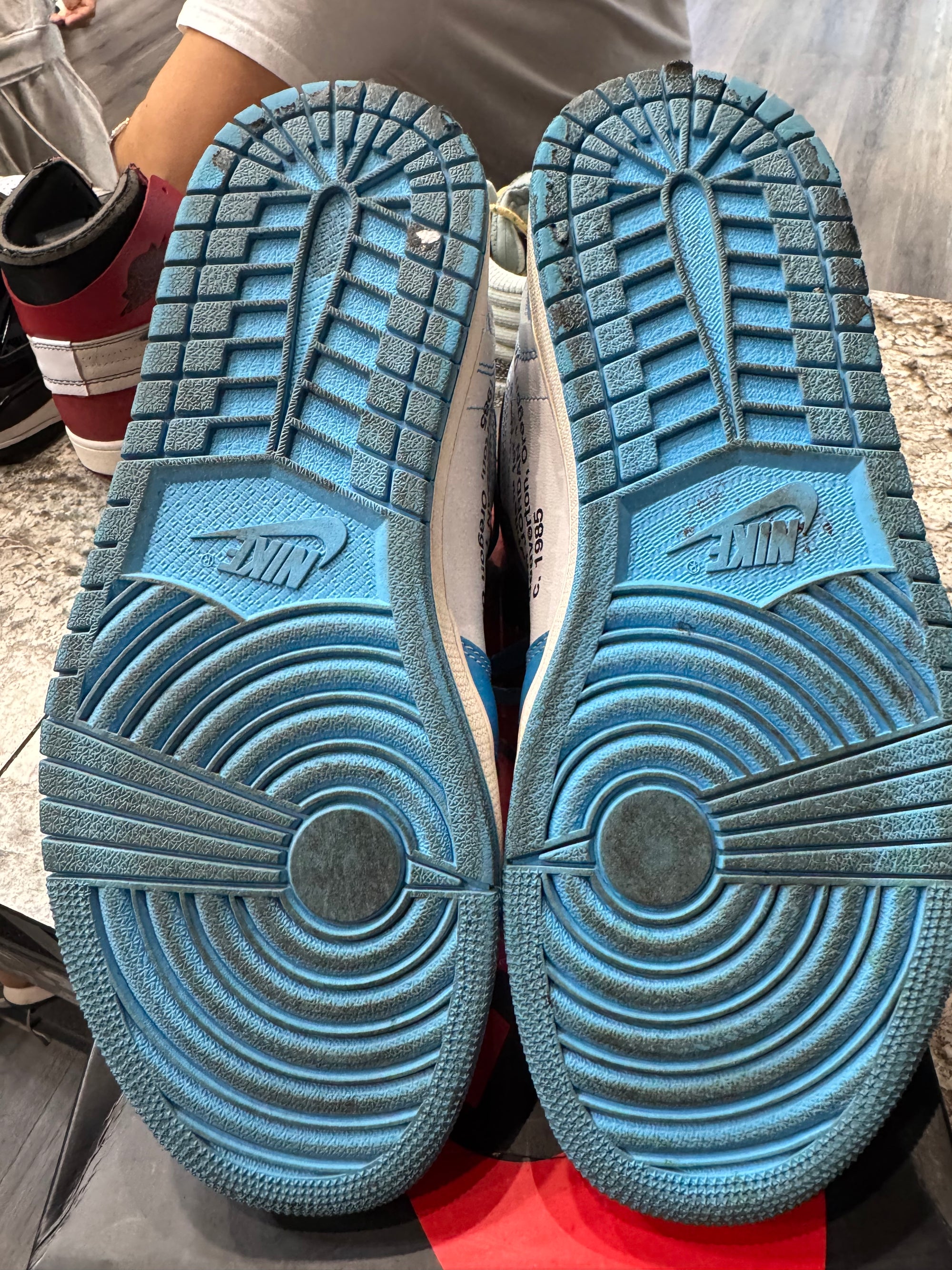 Jordan 1 Retro High Off-White University Blue (Damaged Box)