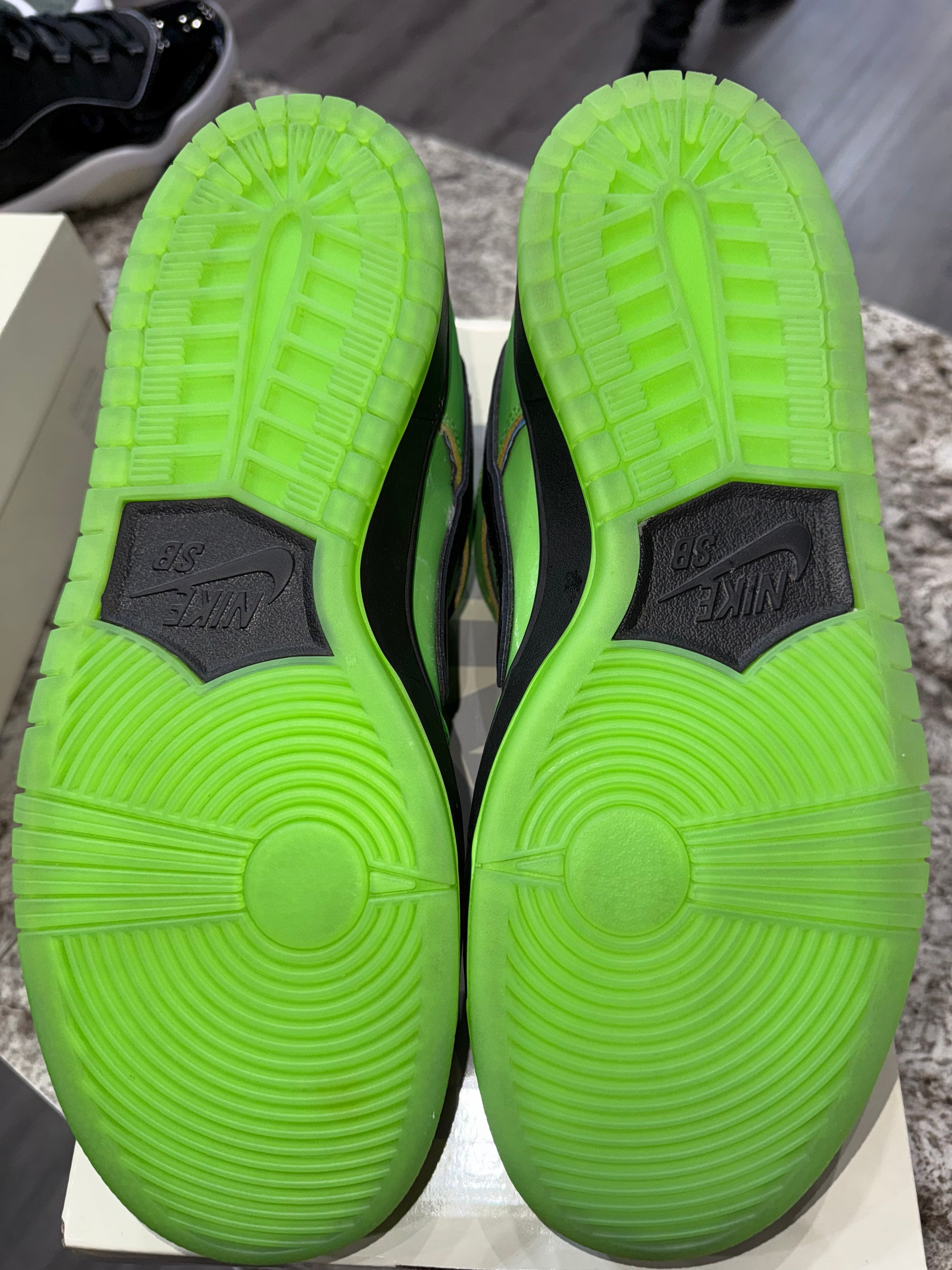 Nike SB Dunk Low The Powerpuff Girls Buttercup