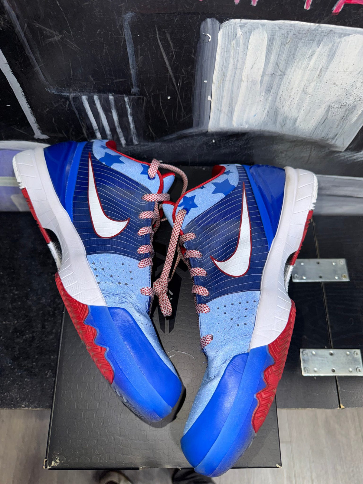 Nike Kobe 4 Protro Philly (2024)