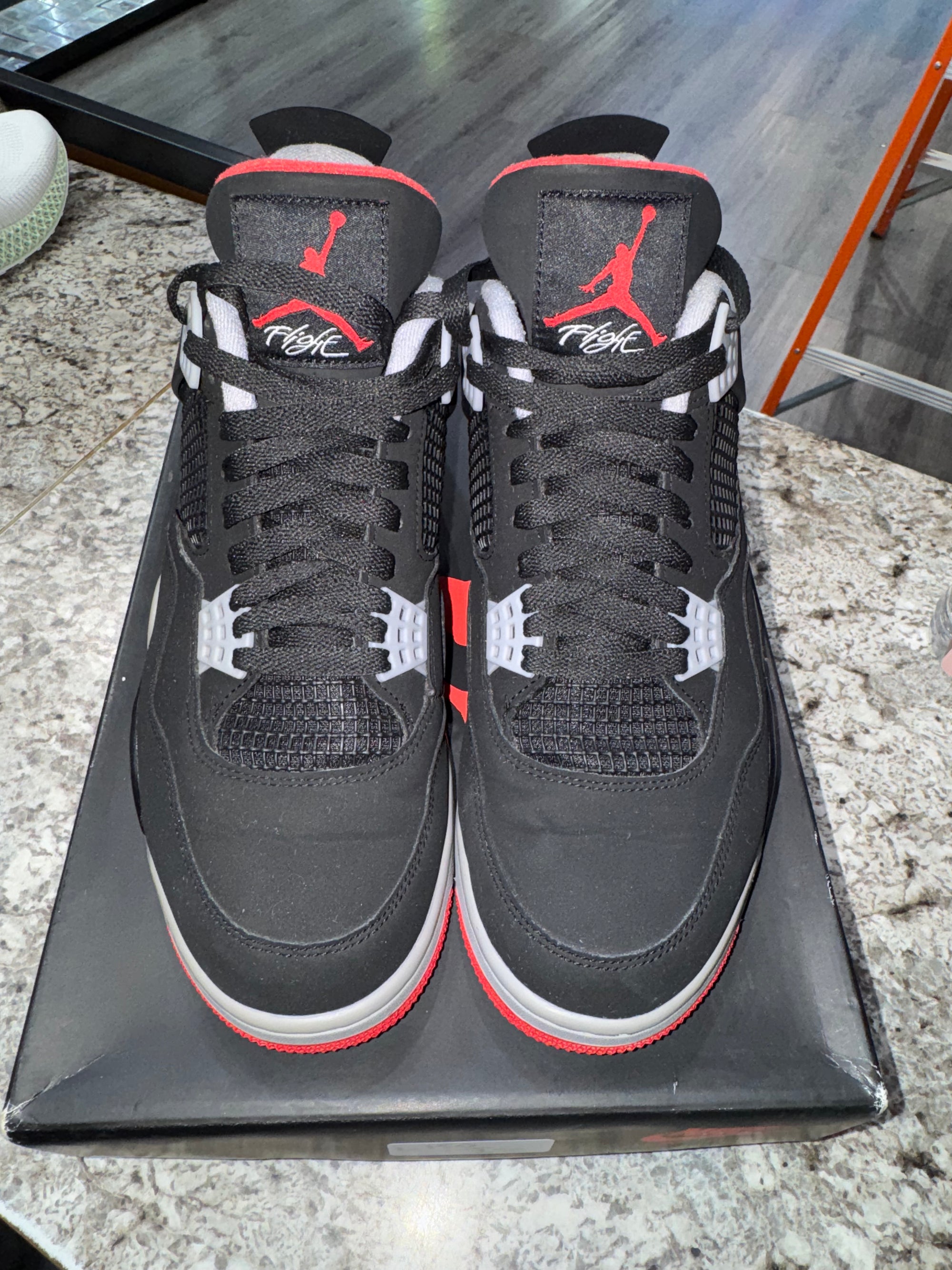 Jordan 4 Retro Bred (2019)