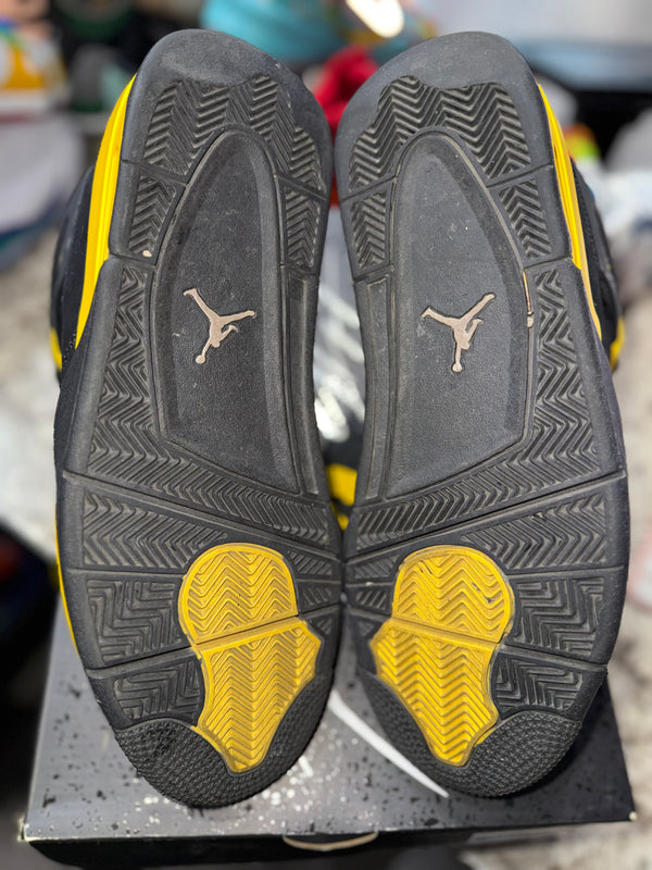 Jordan 4 Retro Thunder (2023)