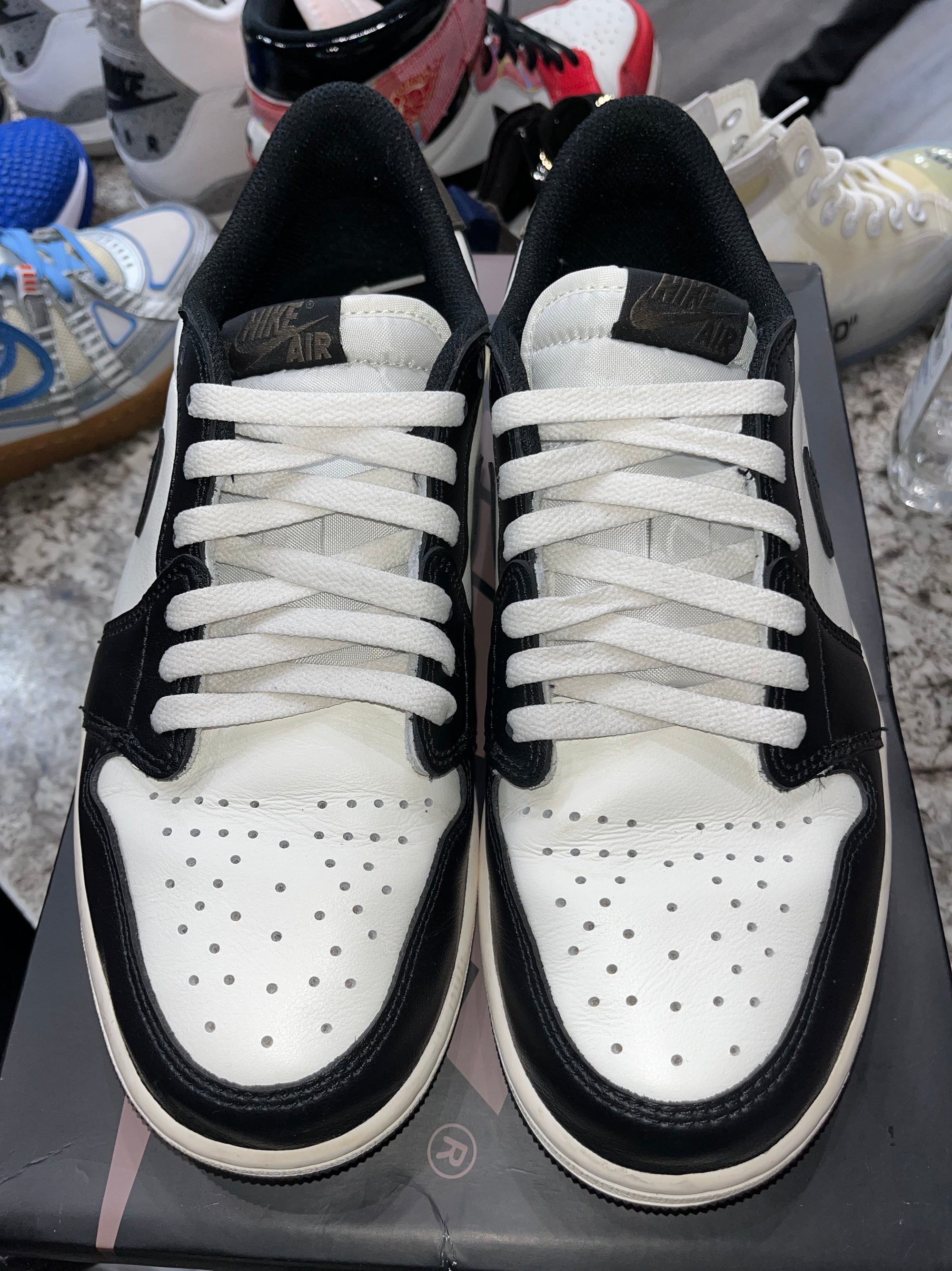 Jordan 1 Retro Low OG Mocha