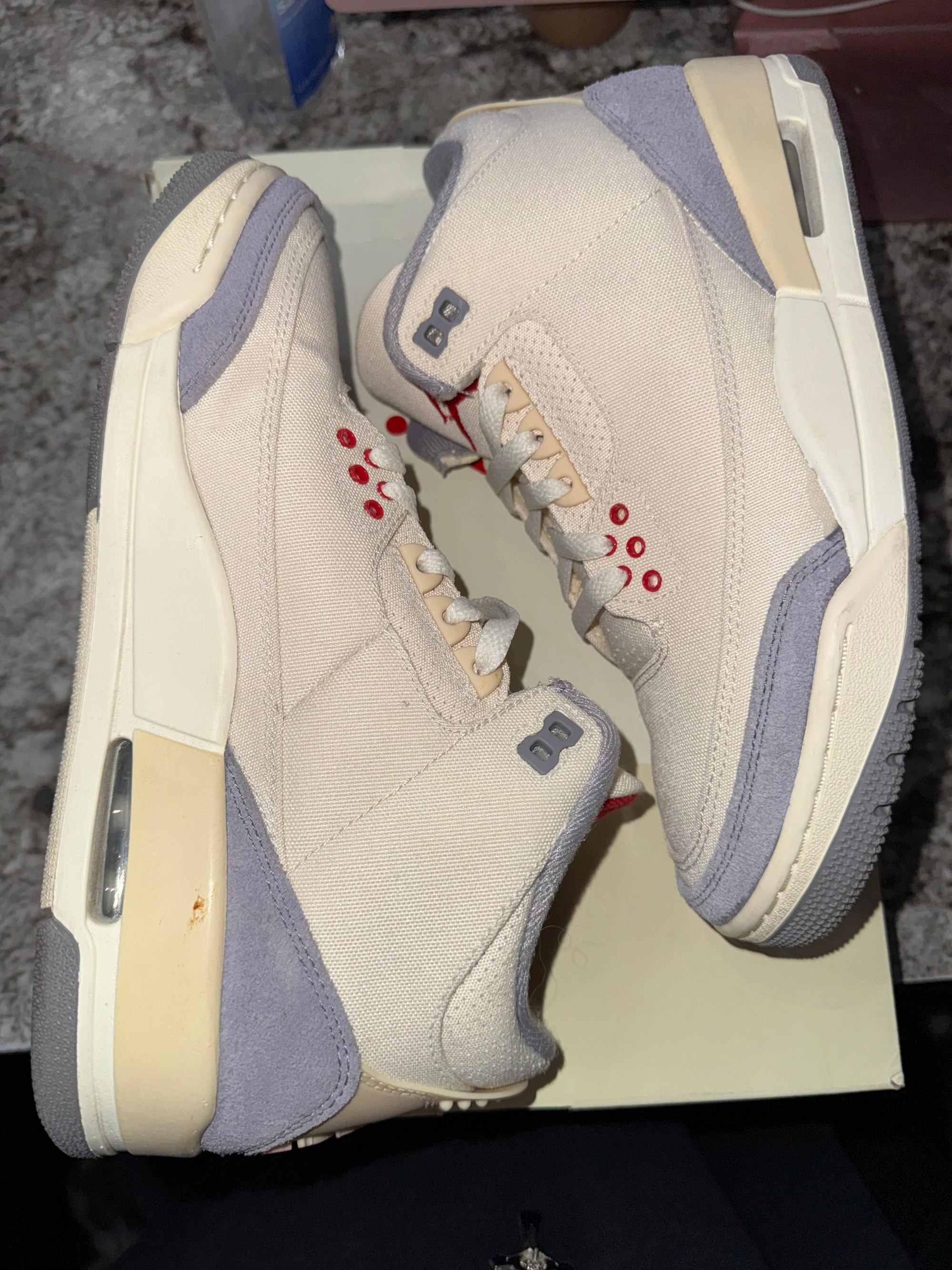 Jordan 3 Retro Muslin (DAMAGED BOX)