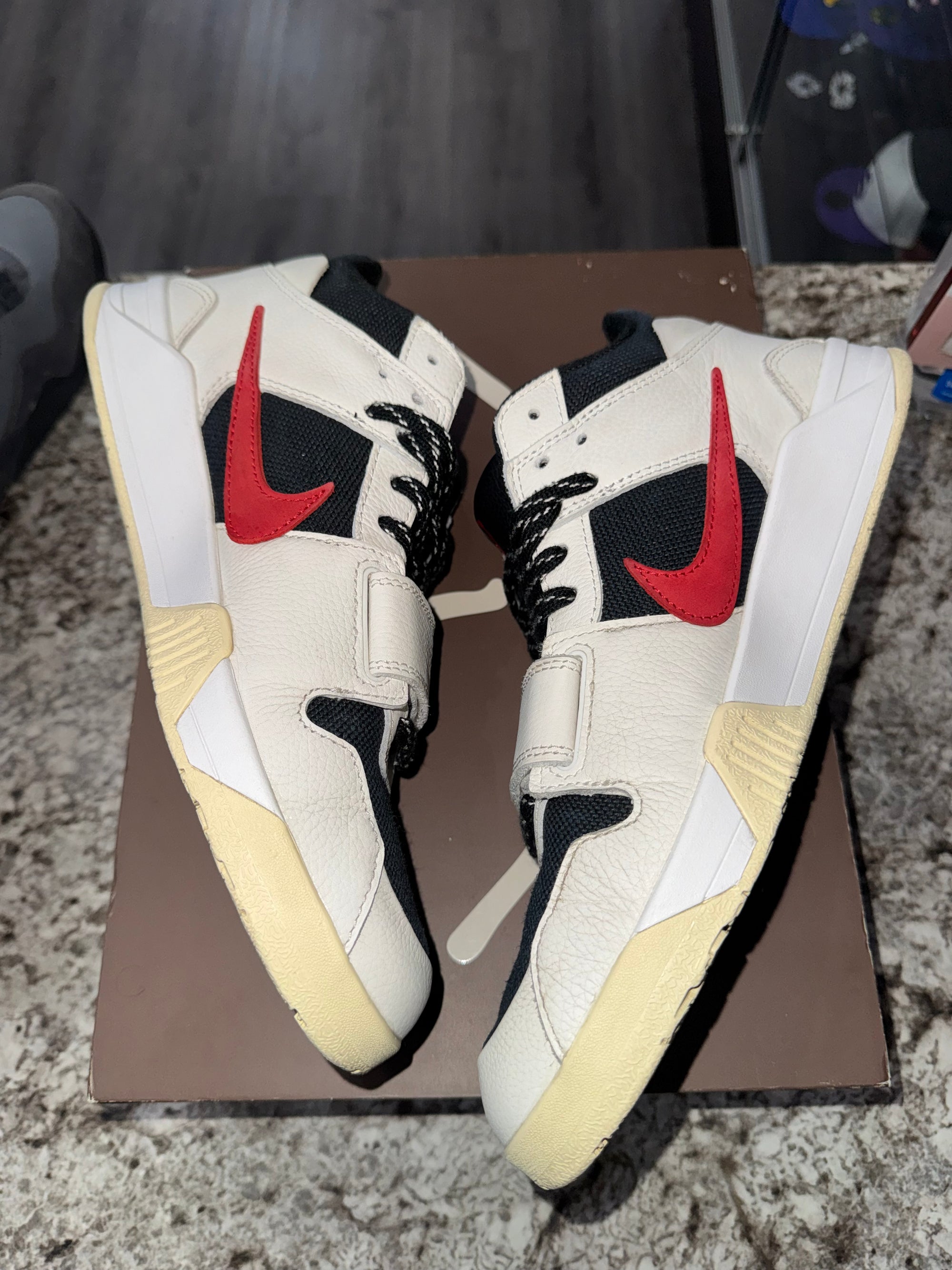 Jordan Jumpman Jack TR Travis Scott University Red