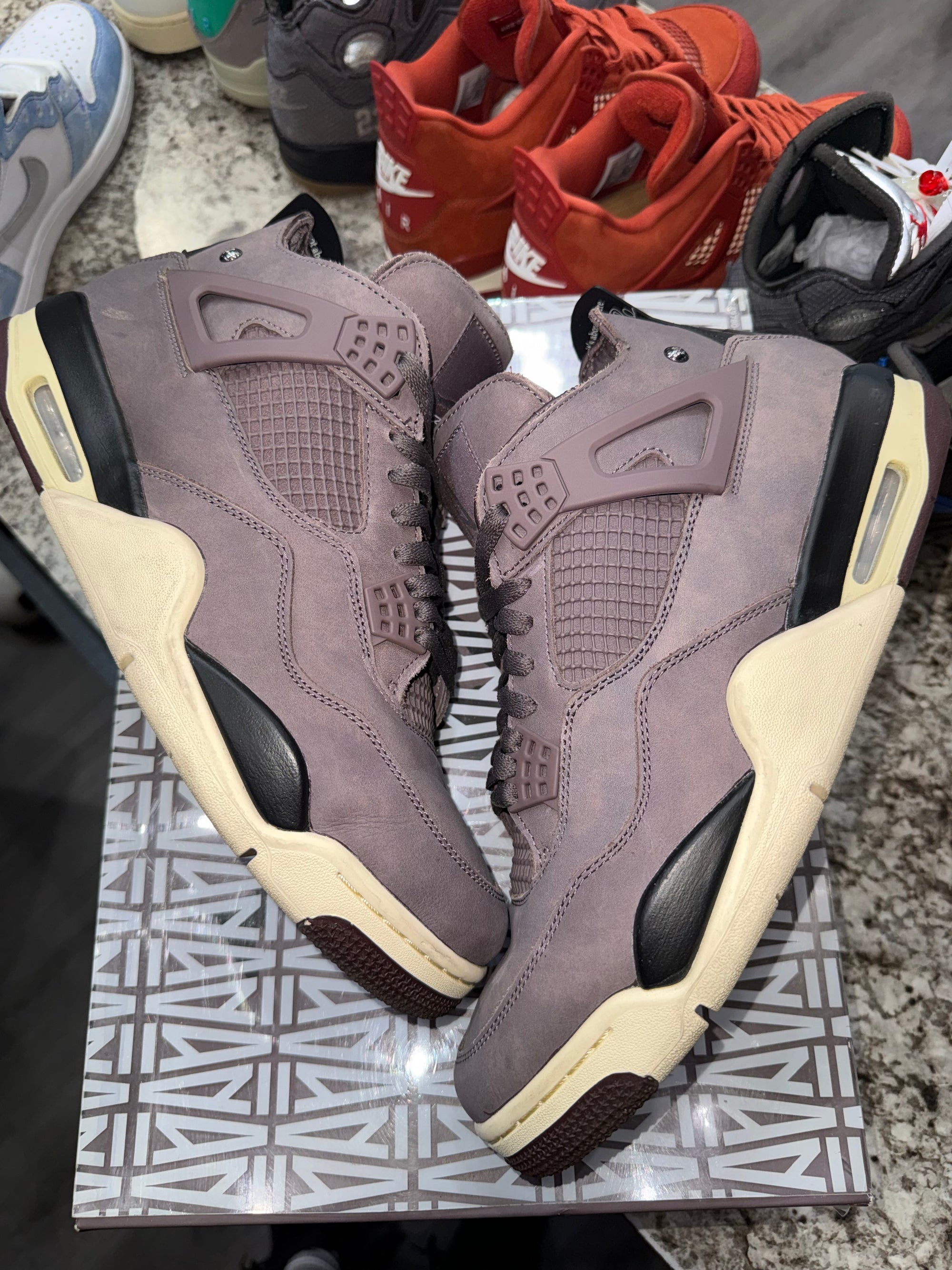 Jordan 4 Retro SP A Ma Maniére Violet Ore