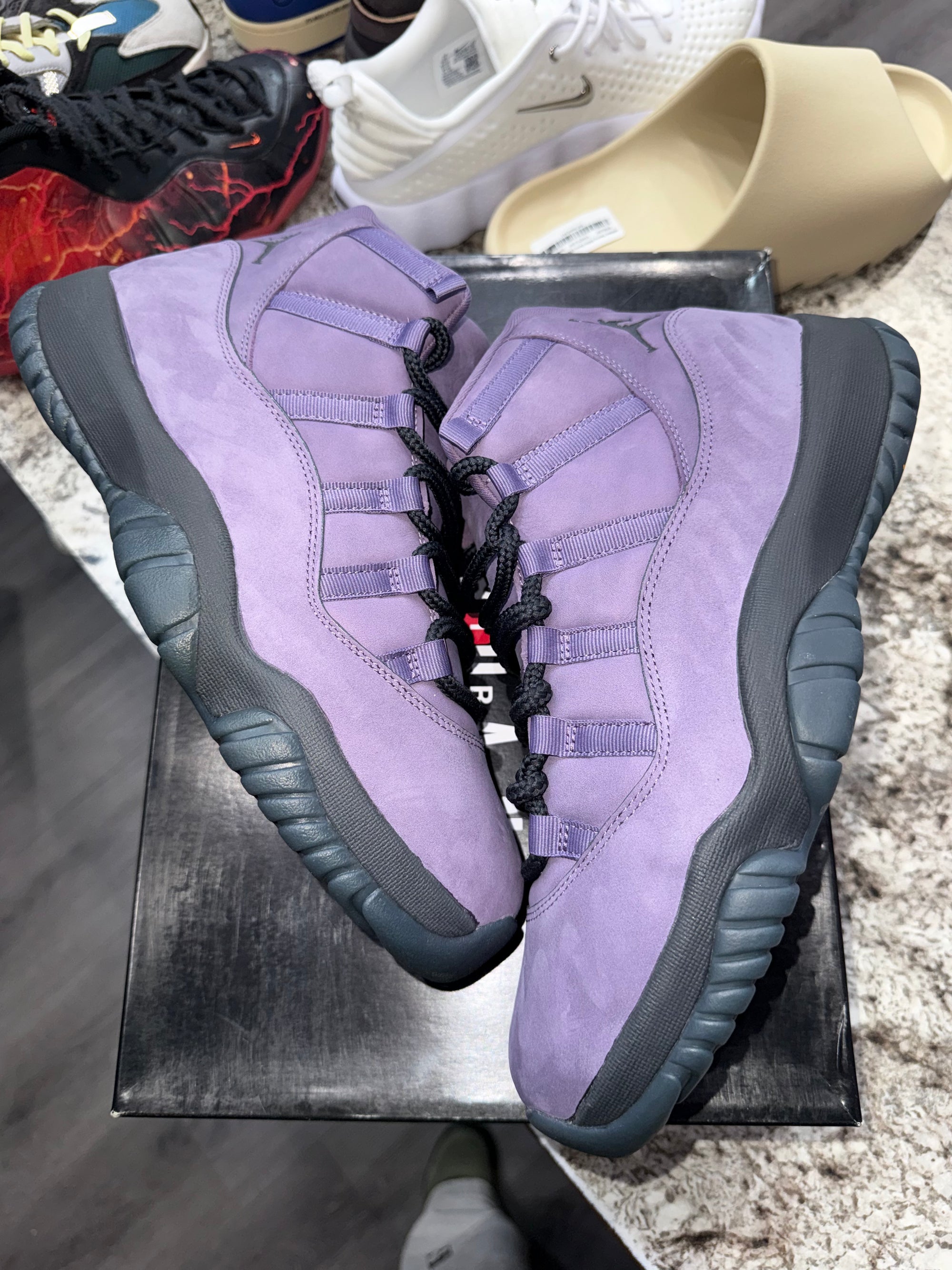 Jordan 11 Retro Mojave
