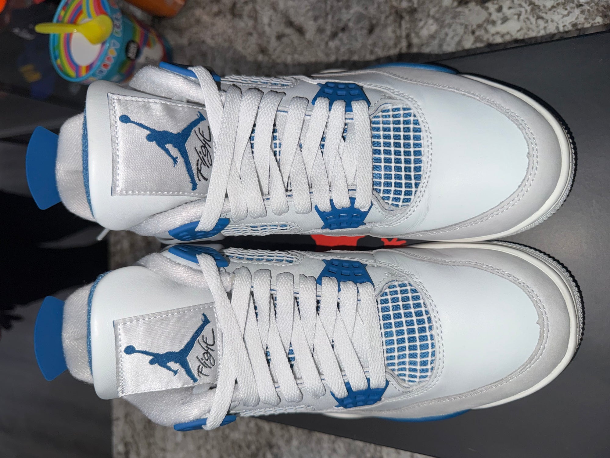 Jordan 4 Retro Military Blue (2024)