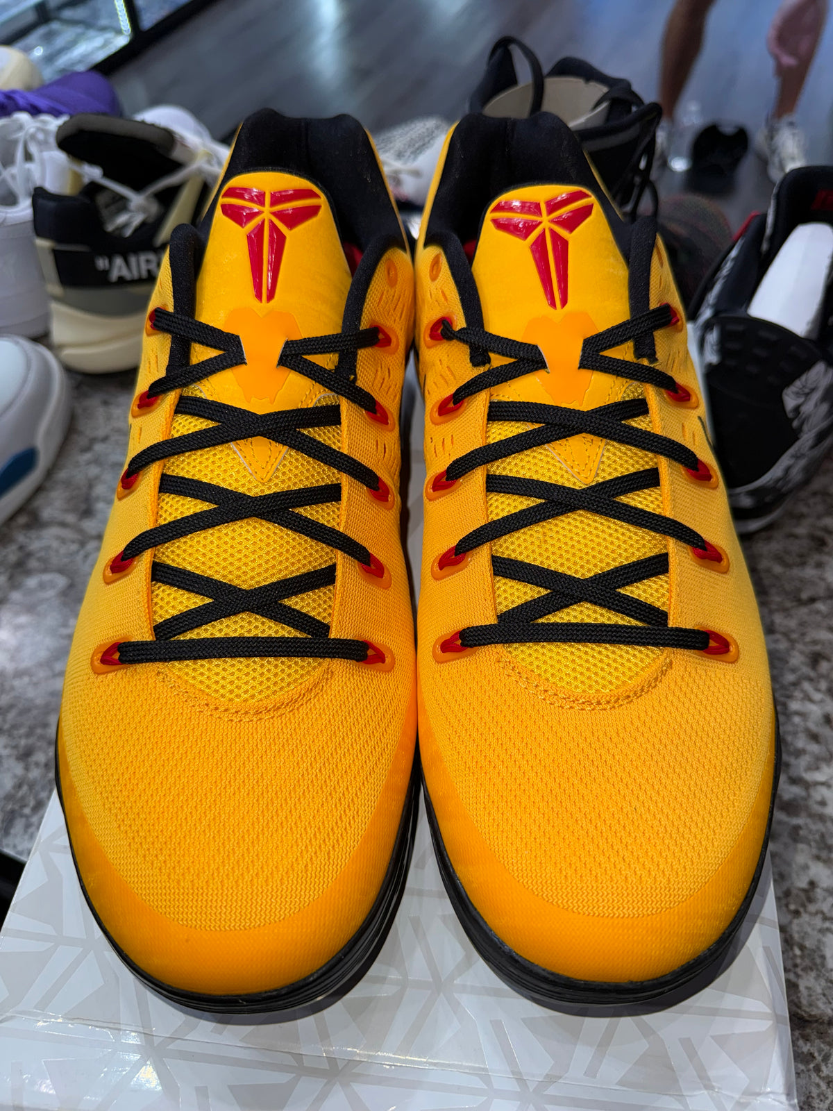 Nike Kobe 9 EM Low Bruce Lee