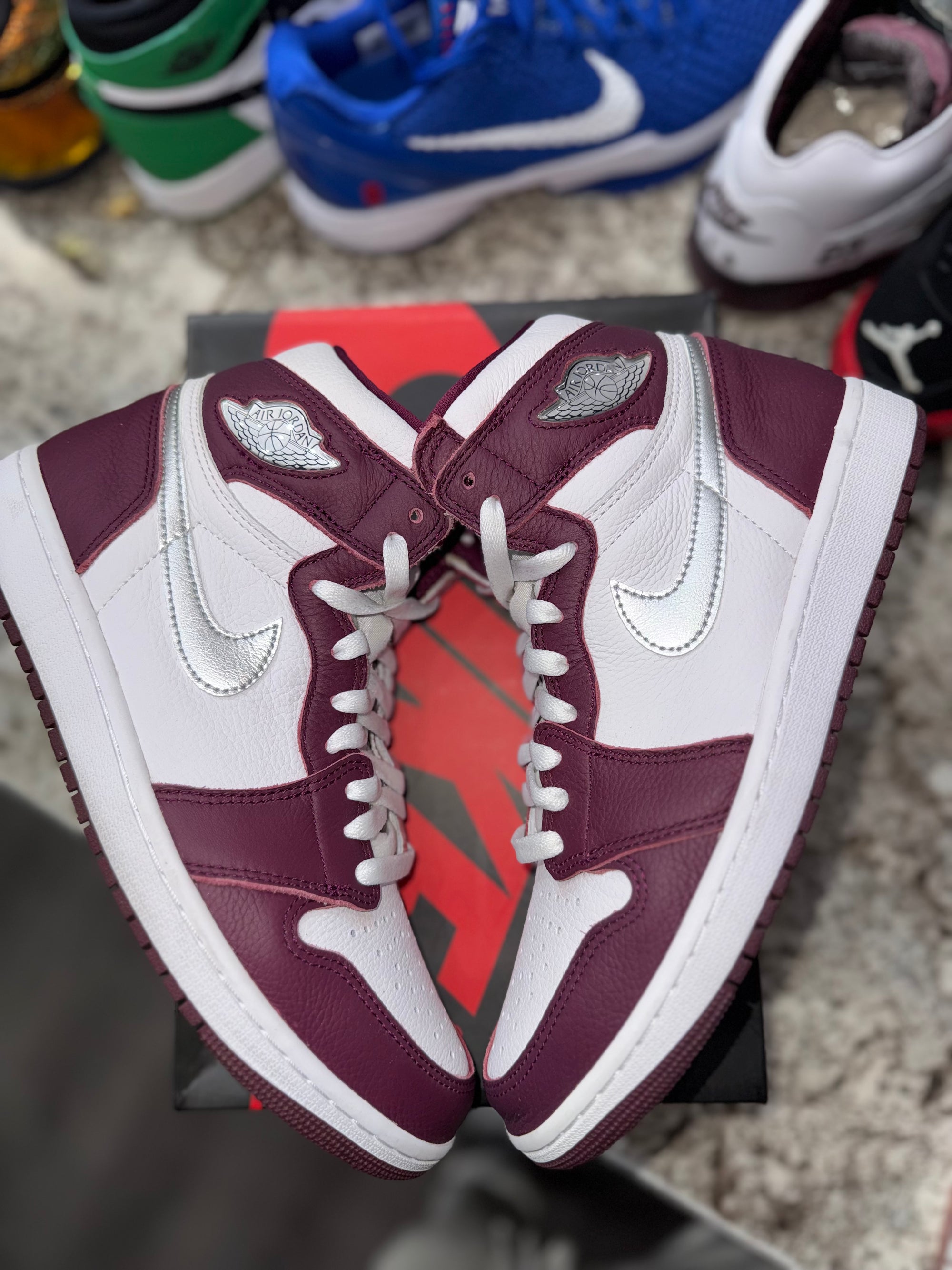 Jordan 1 Retro High OG Bordeaux