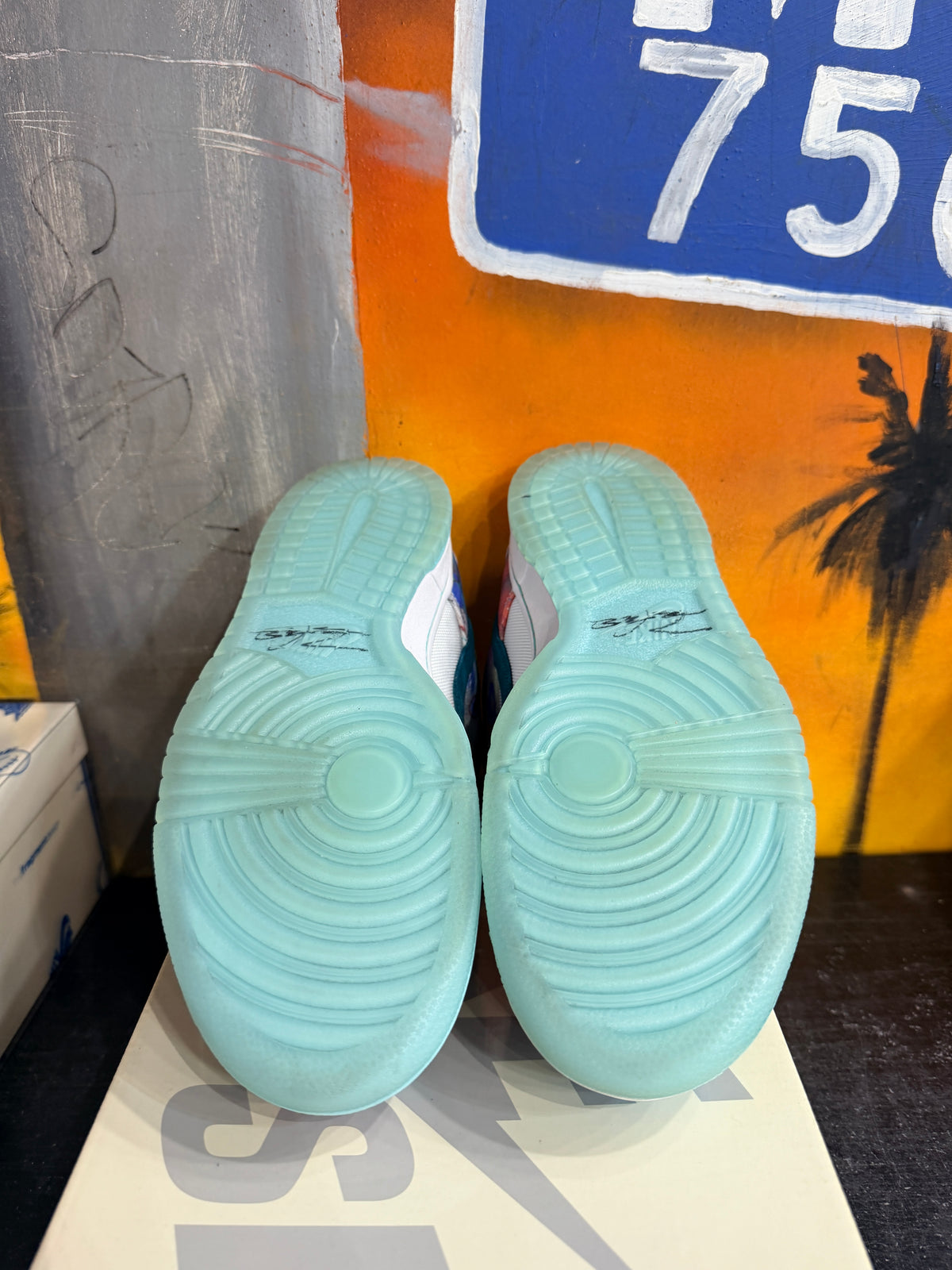 Nike SB Dunk Low Futura Laboratories Bleached Aqua